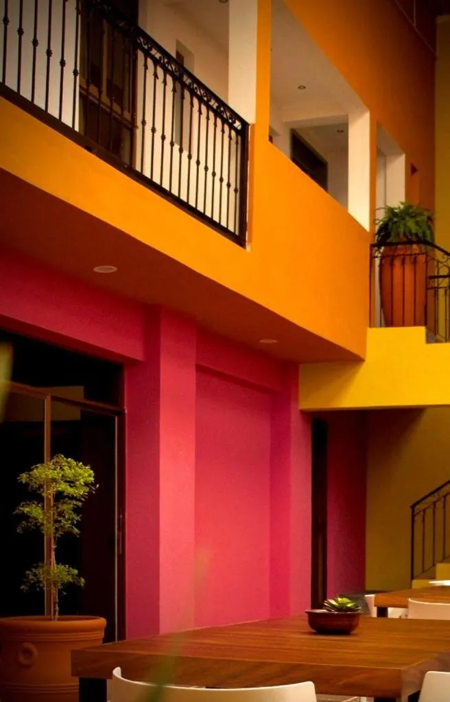 VIAMONTE House Boutique