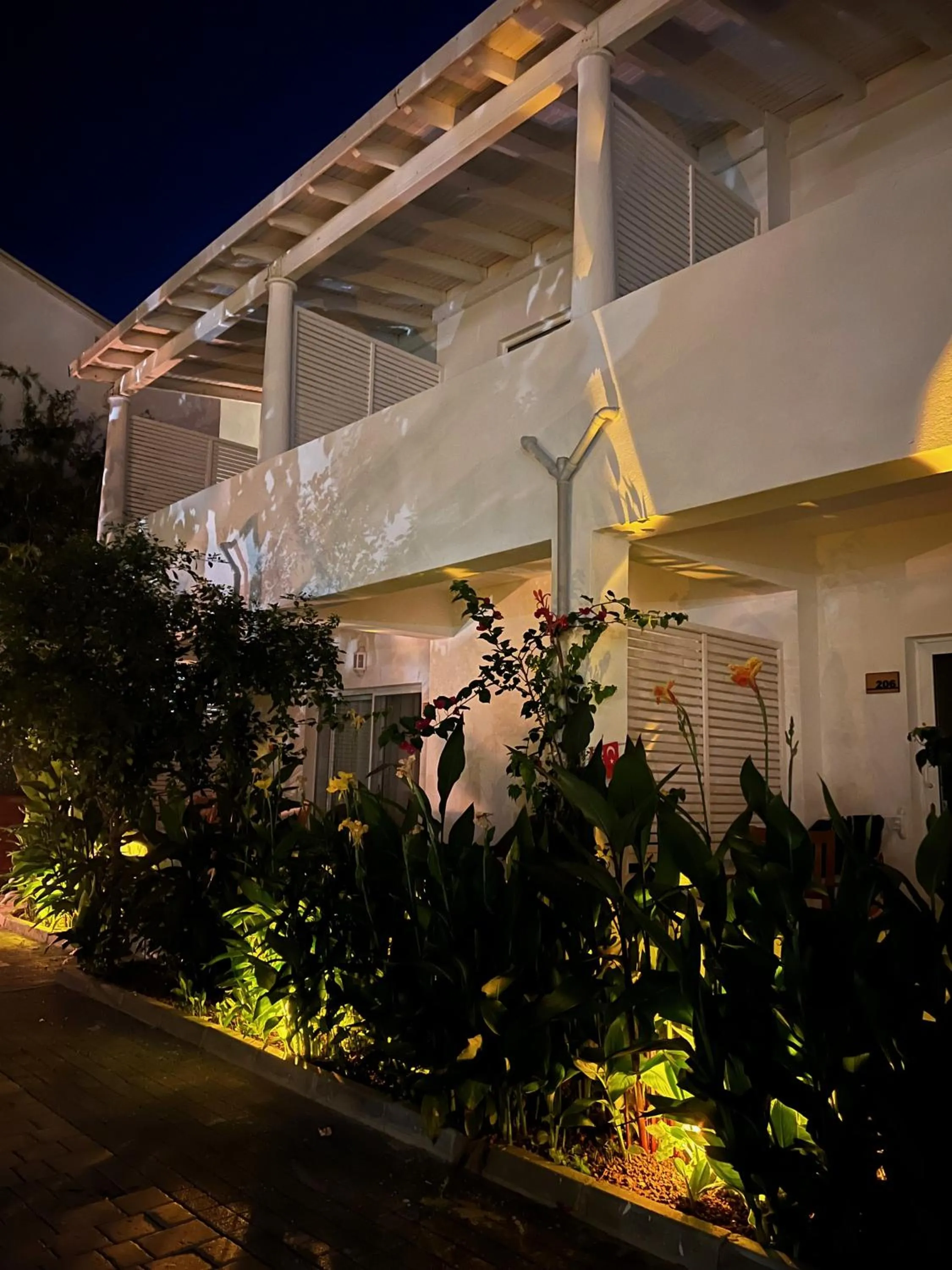 Lavinya Otel