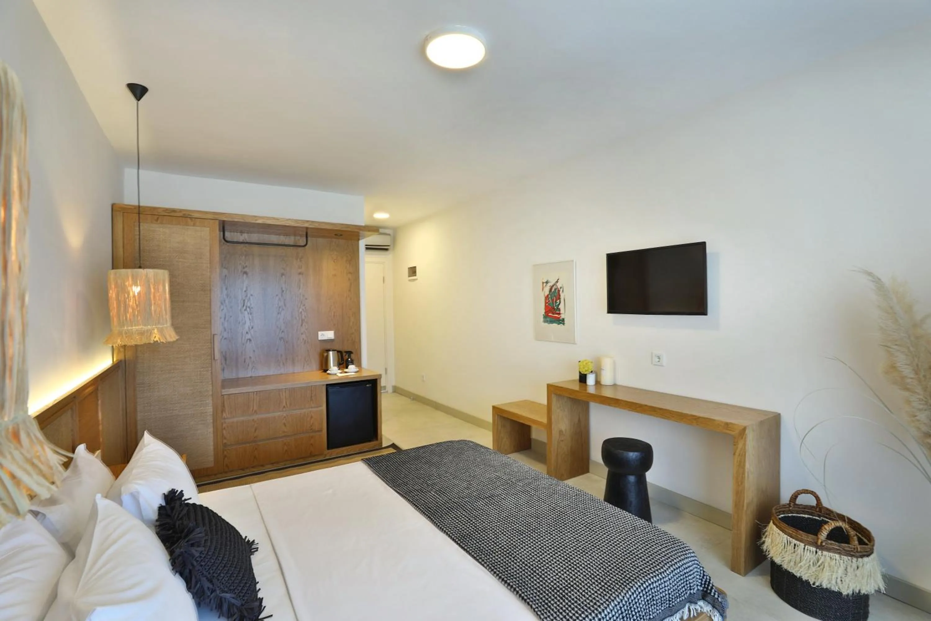 Photo of the whole room, Bed in Lavinya Otel