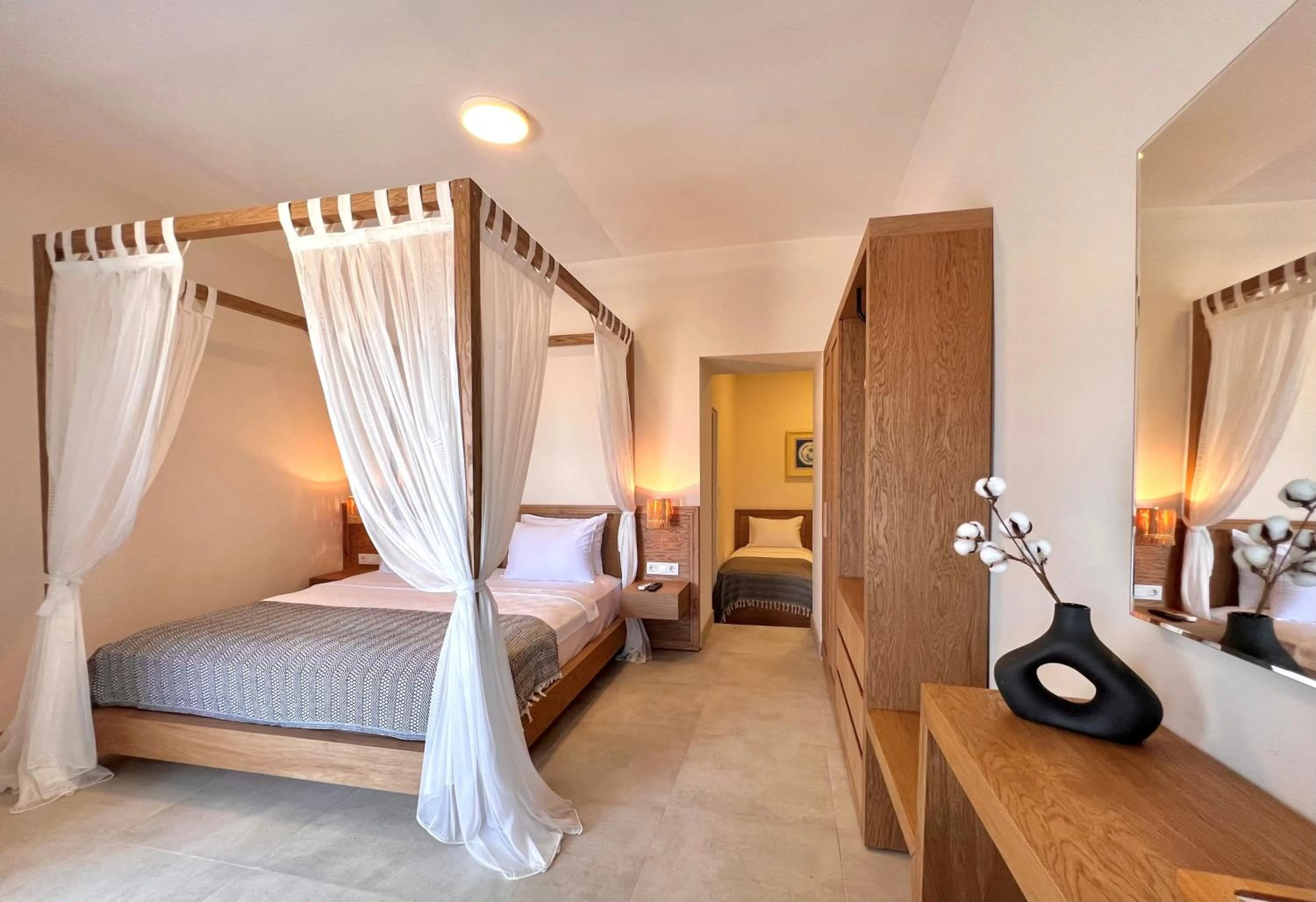 Bed in Lavinya Otel