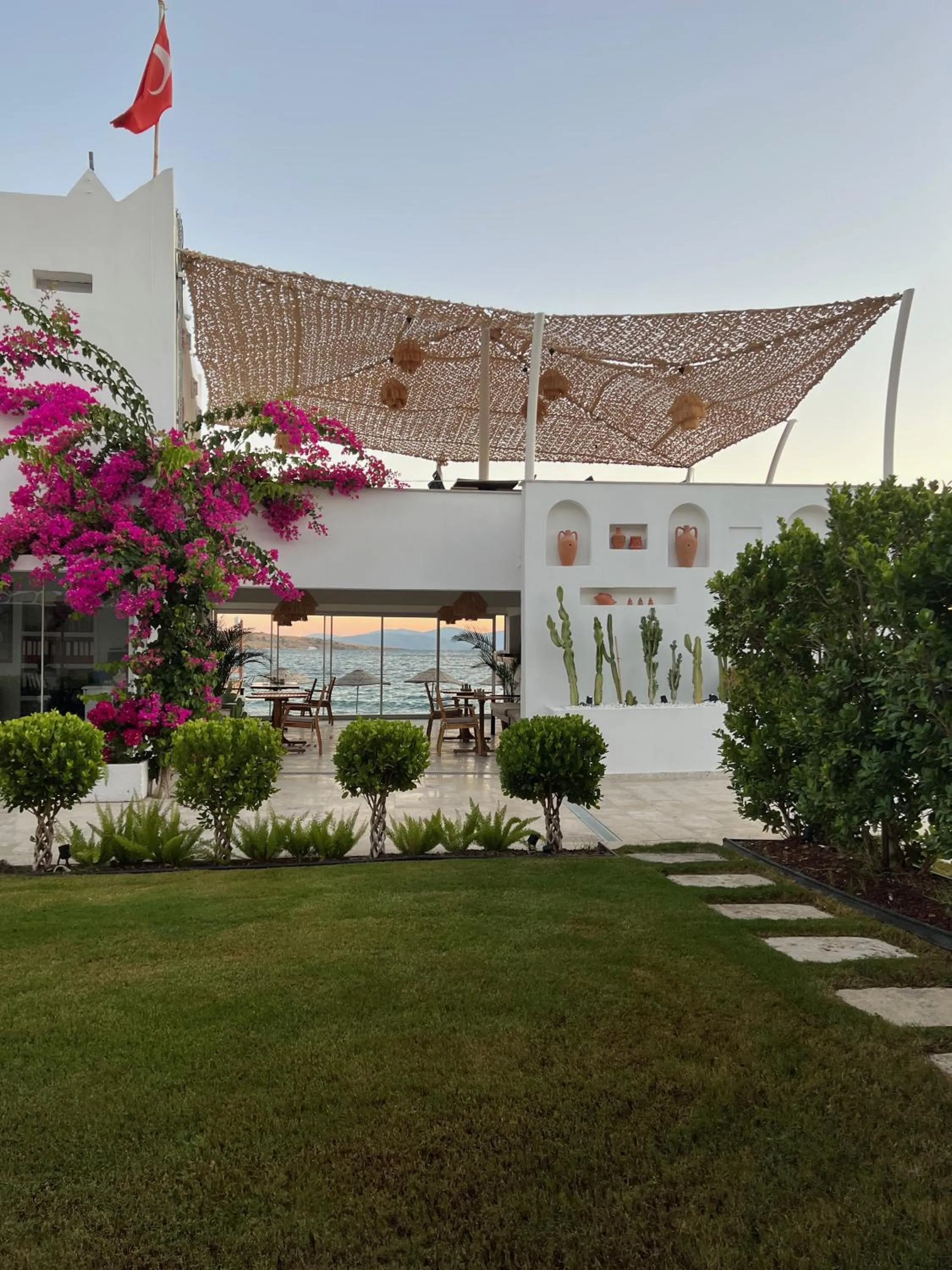 Lavinya Otel