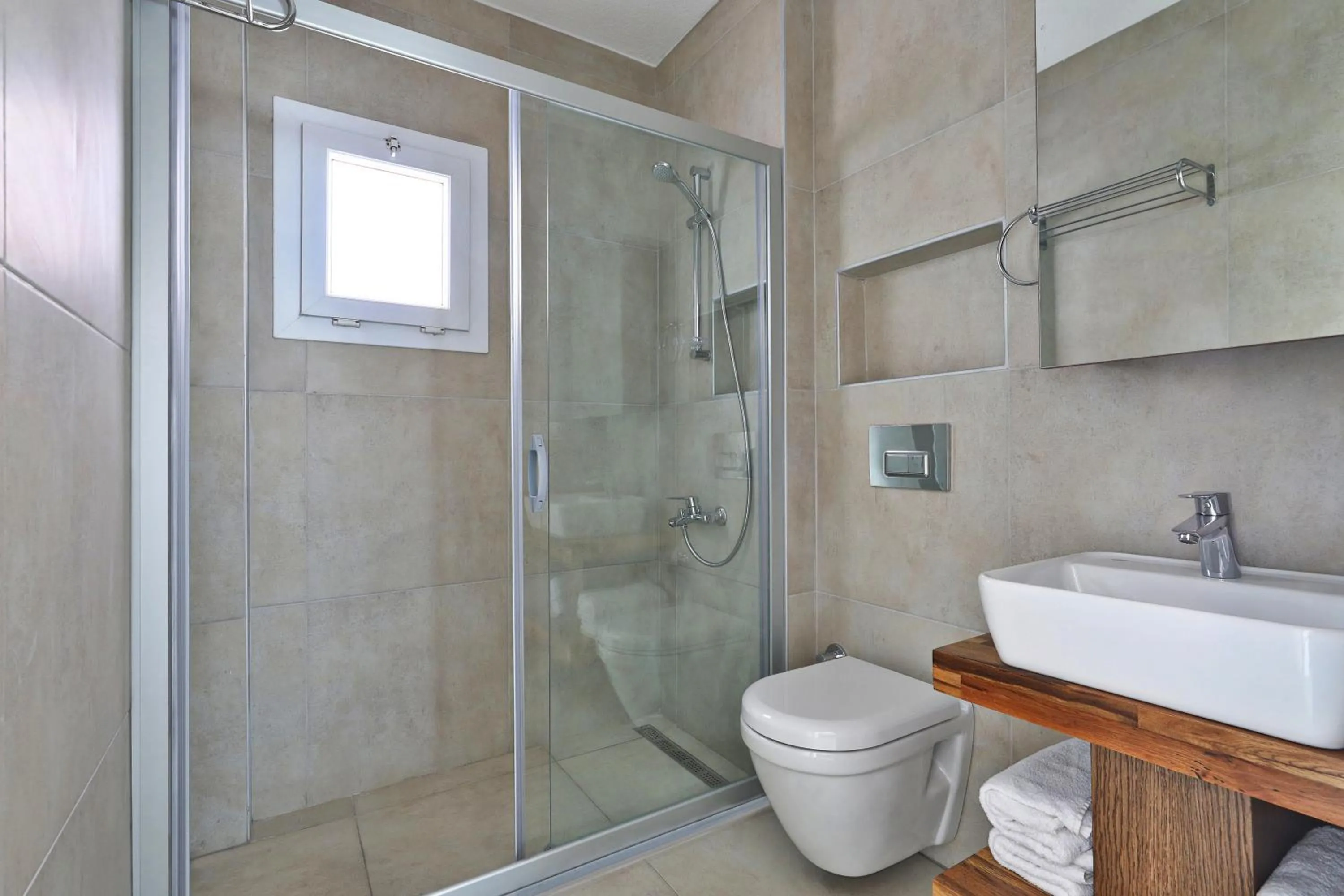 Shower in Lavinya Otel