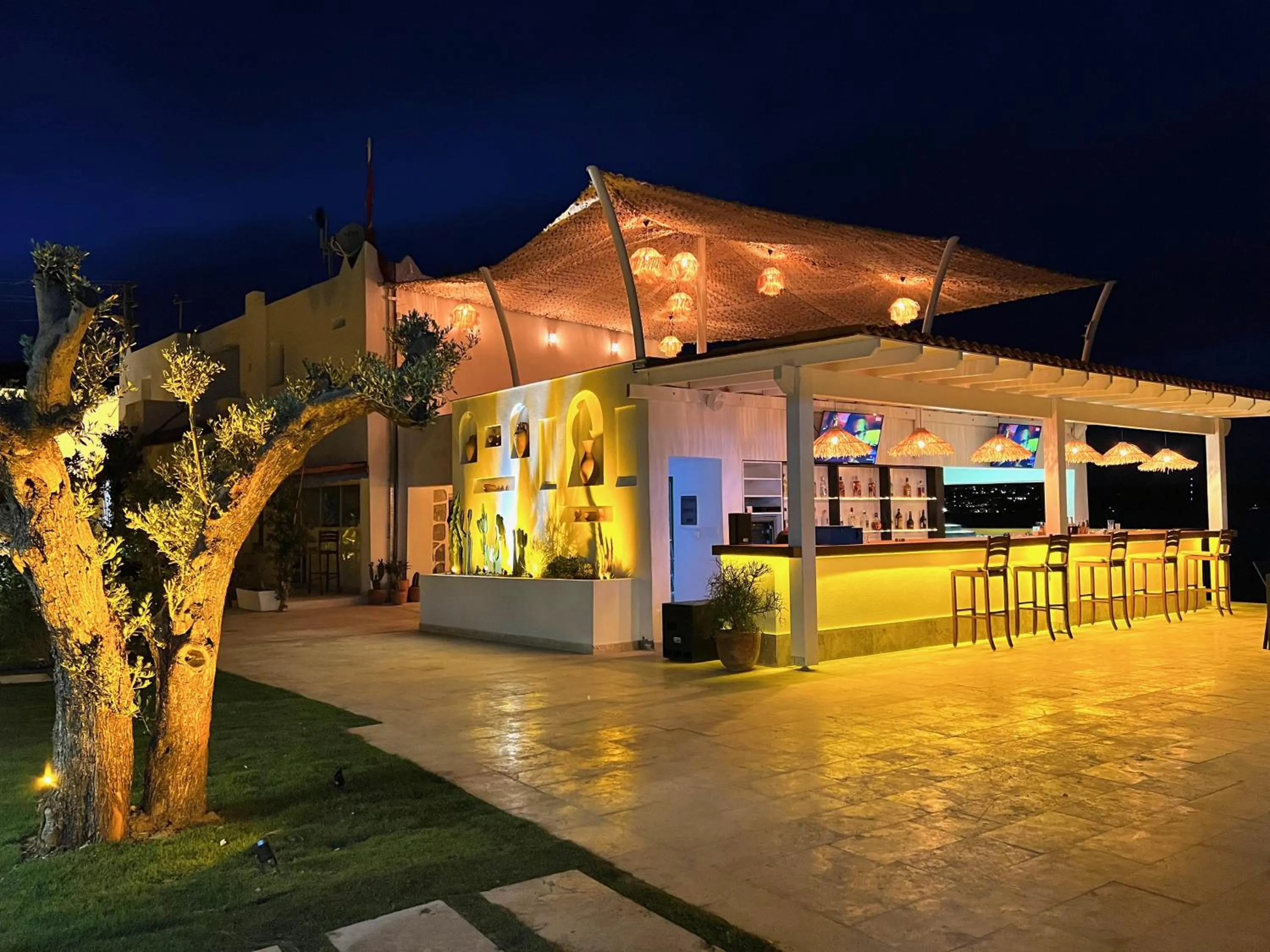 Lavinya Otel