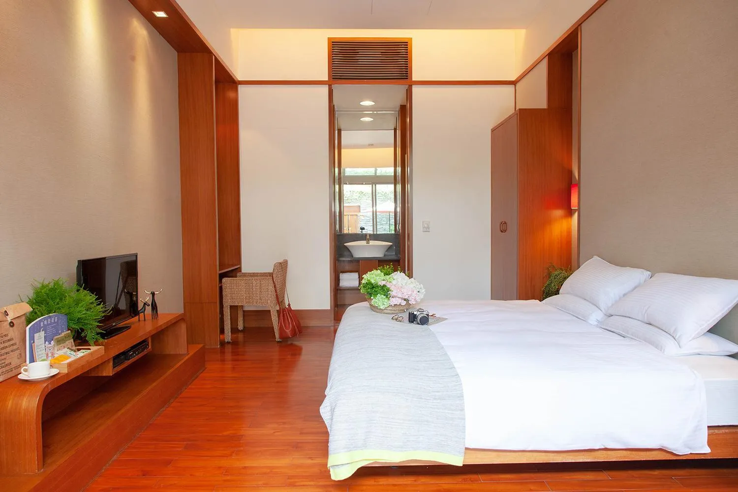 Bed in Luminous Hot Spring Resort & SPA