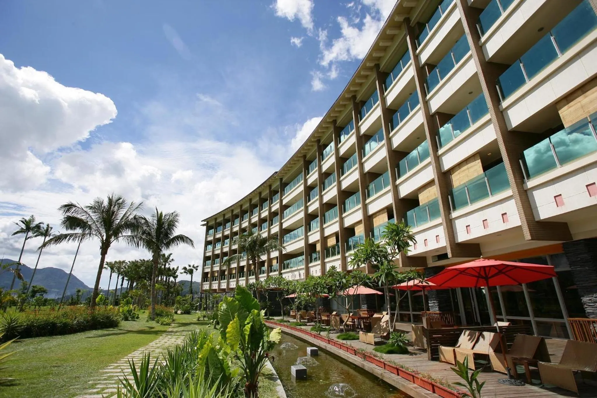 Facade/entrance in Luminous Hot Spring Resort & SPA