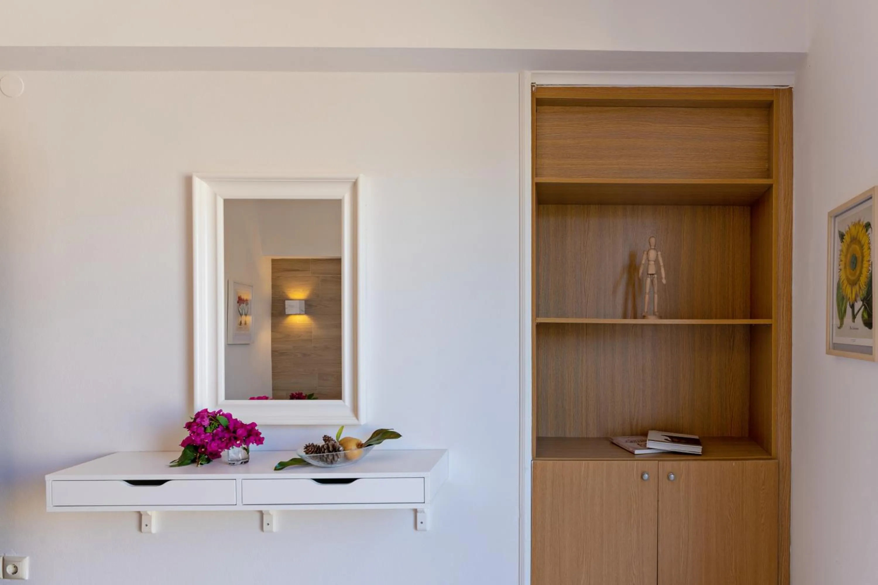 Decorative detail in Castello Apartments