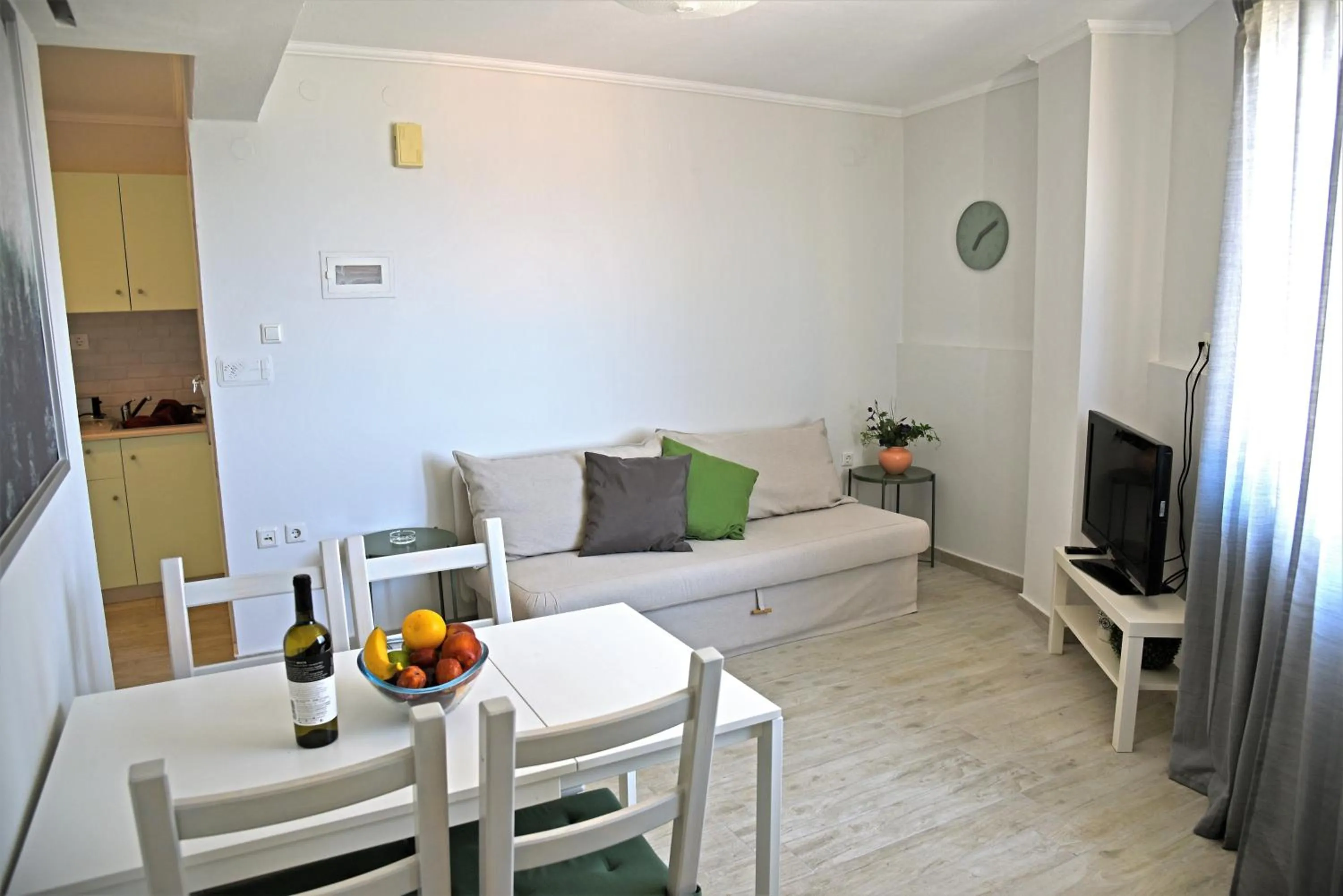Kitchen or kitchenette in Castello Apartments