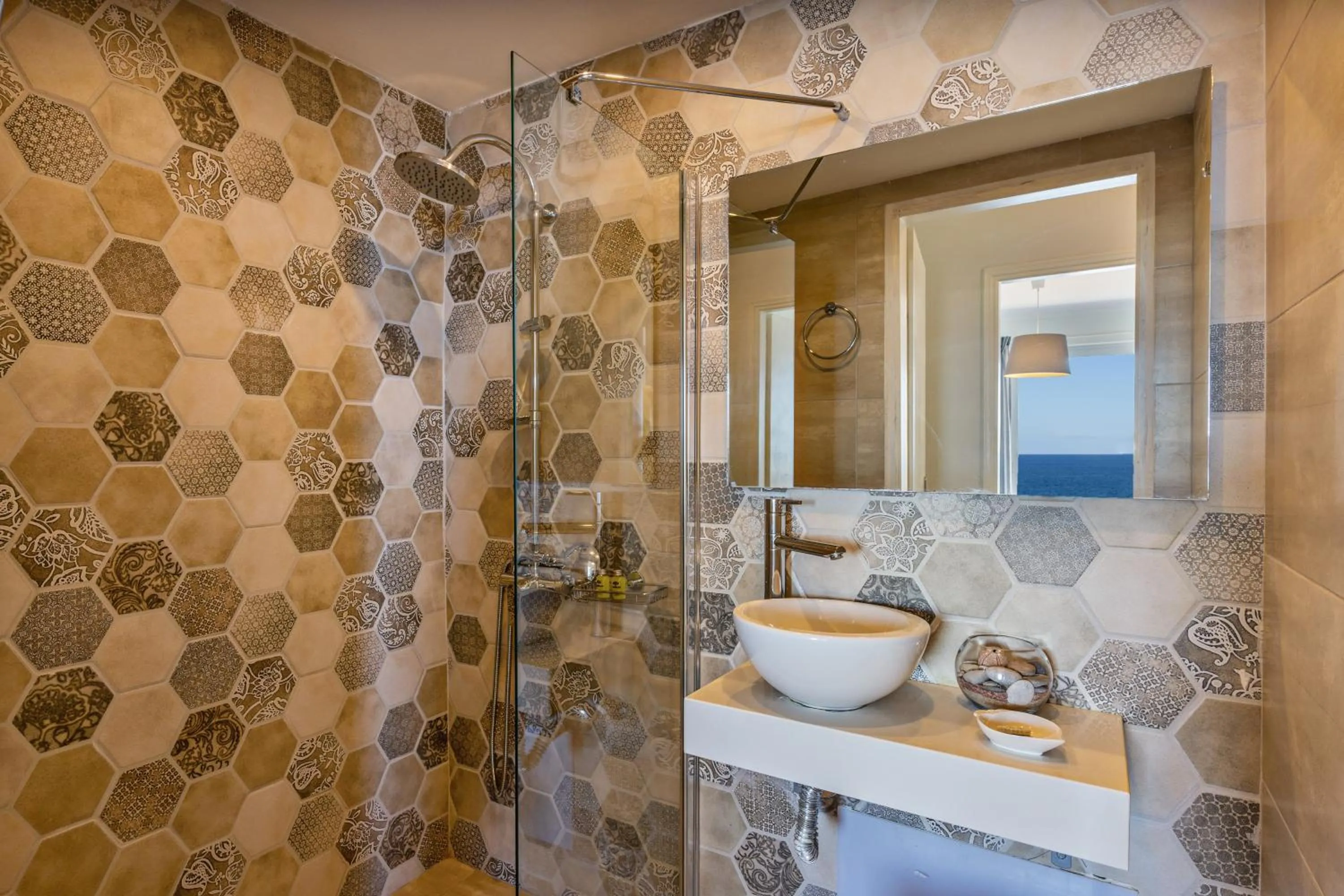 Shower in Castello Apartments