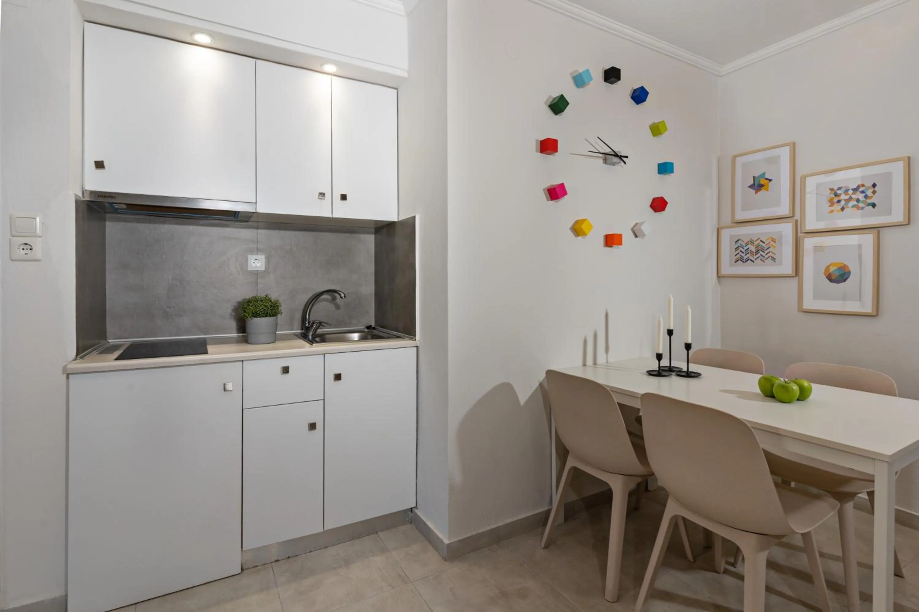 Kitchen or kitchenette in Castello Apartments