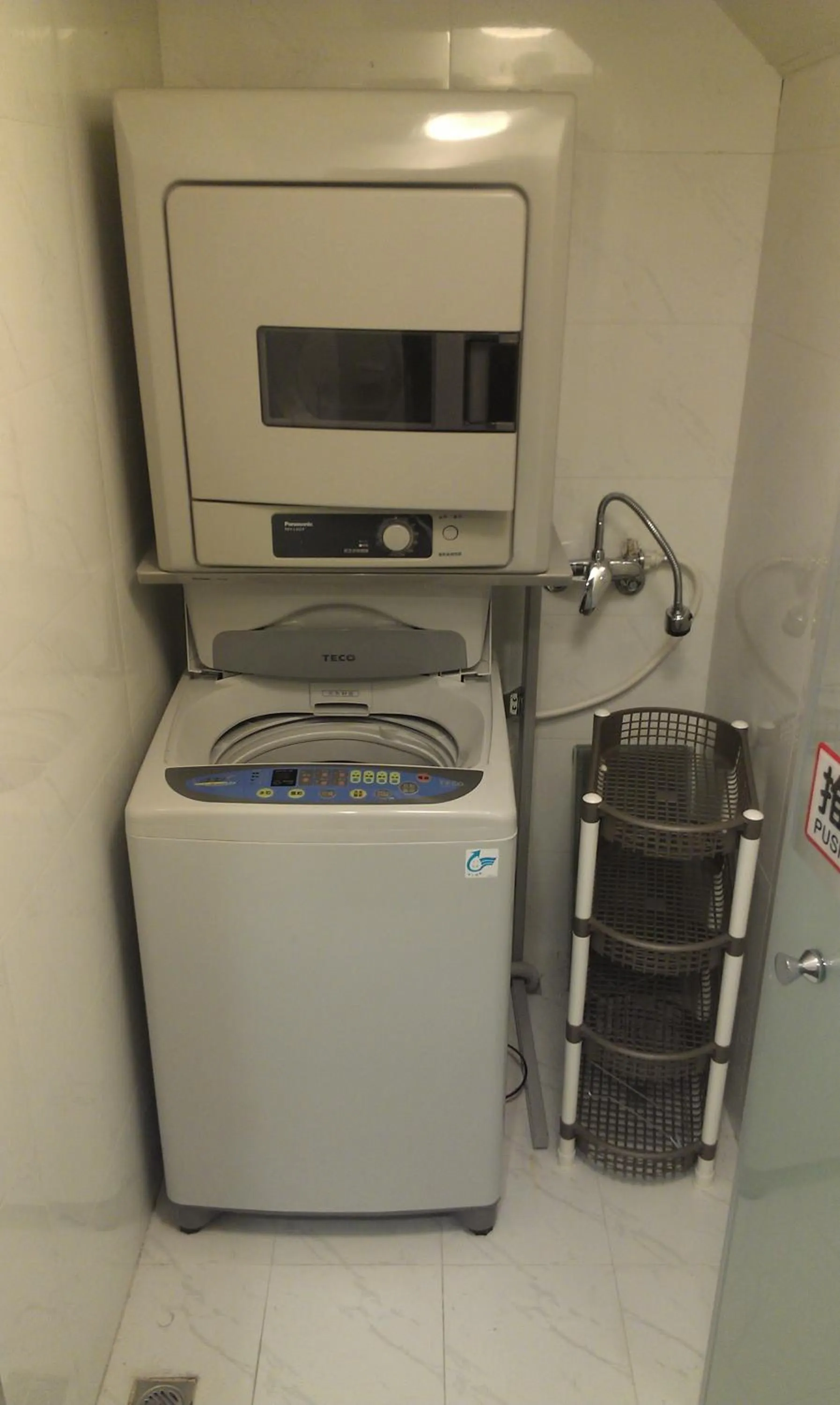 Area and facilities in Royal Hotel