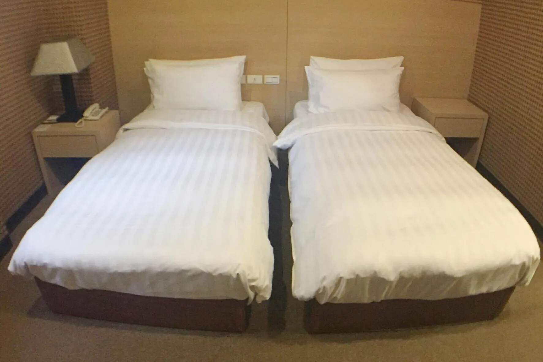 bunk bed in Royal Hotel