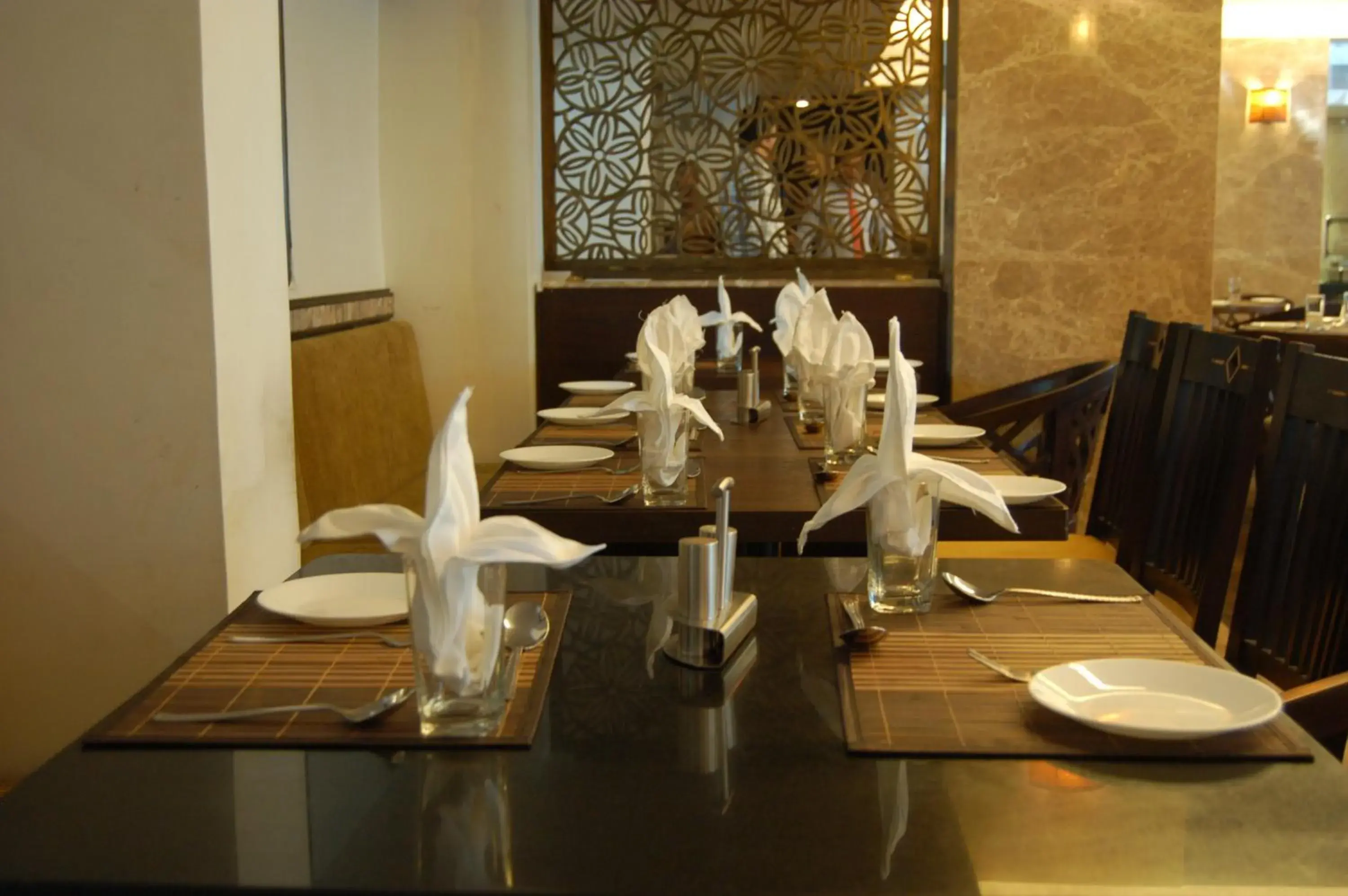 Restaurant/places to eat in The President-A Boutique Hotel Restaurant/places to eat in The President-A Boutique Hotel