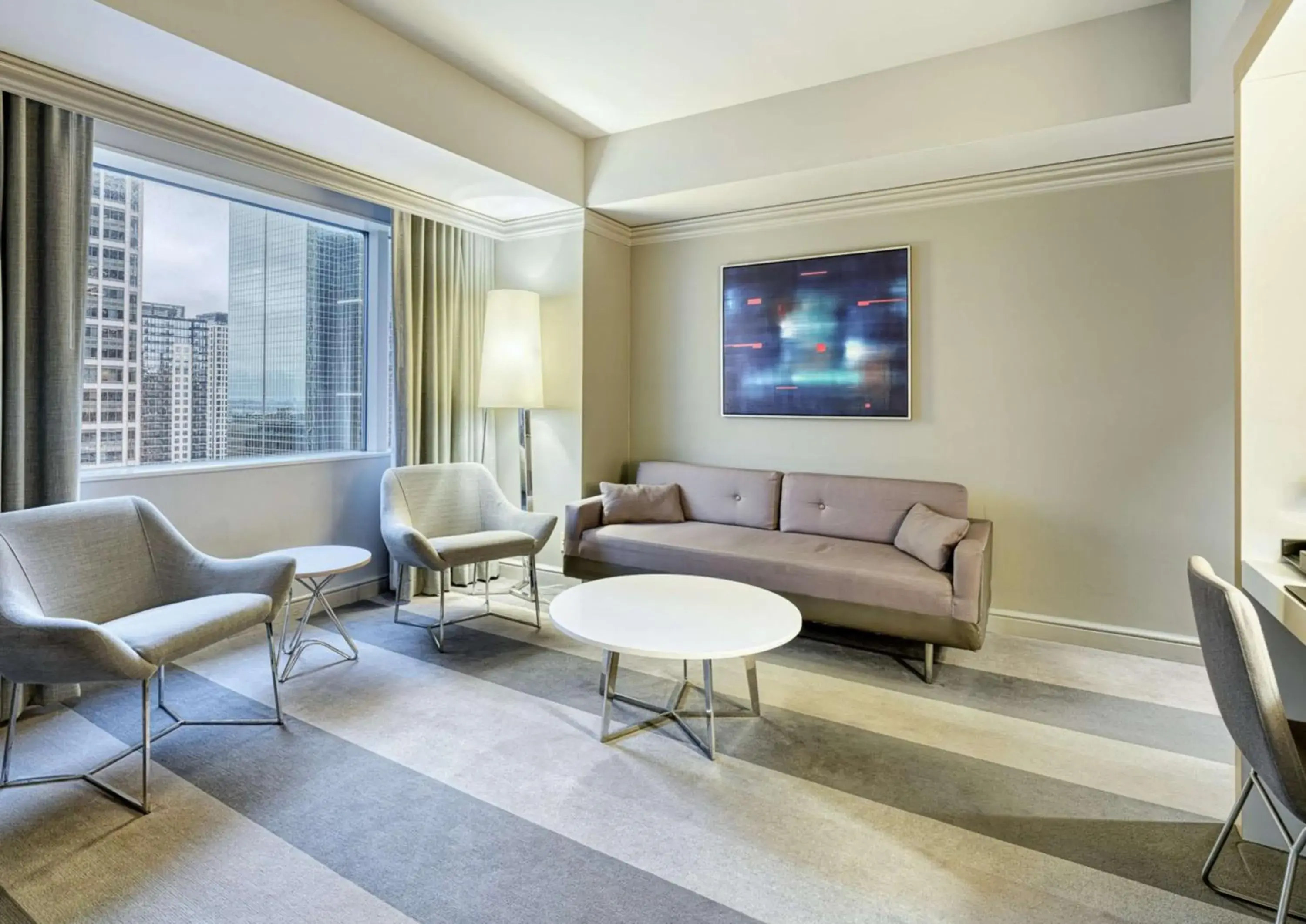 Business King Suite - Disability Access/Non-Smoking in The Royal Sonesta Minneapolis Downtown Business King Suite - Disability Access/Non-Smoking in The Royal Sonesta Minneapolis Downtown