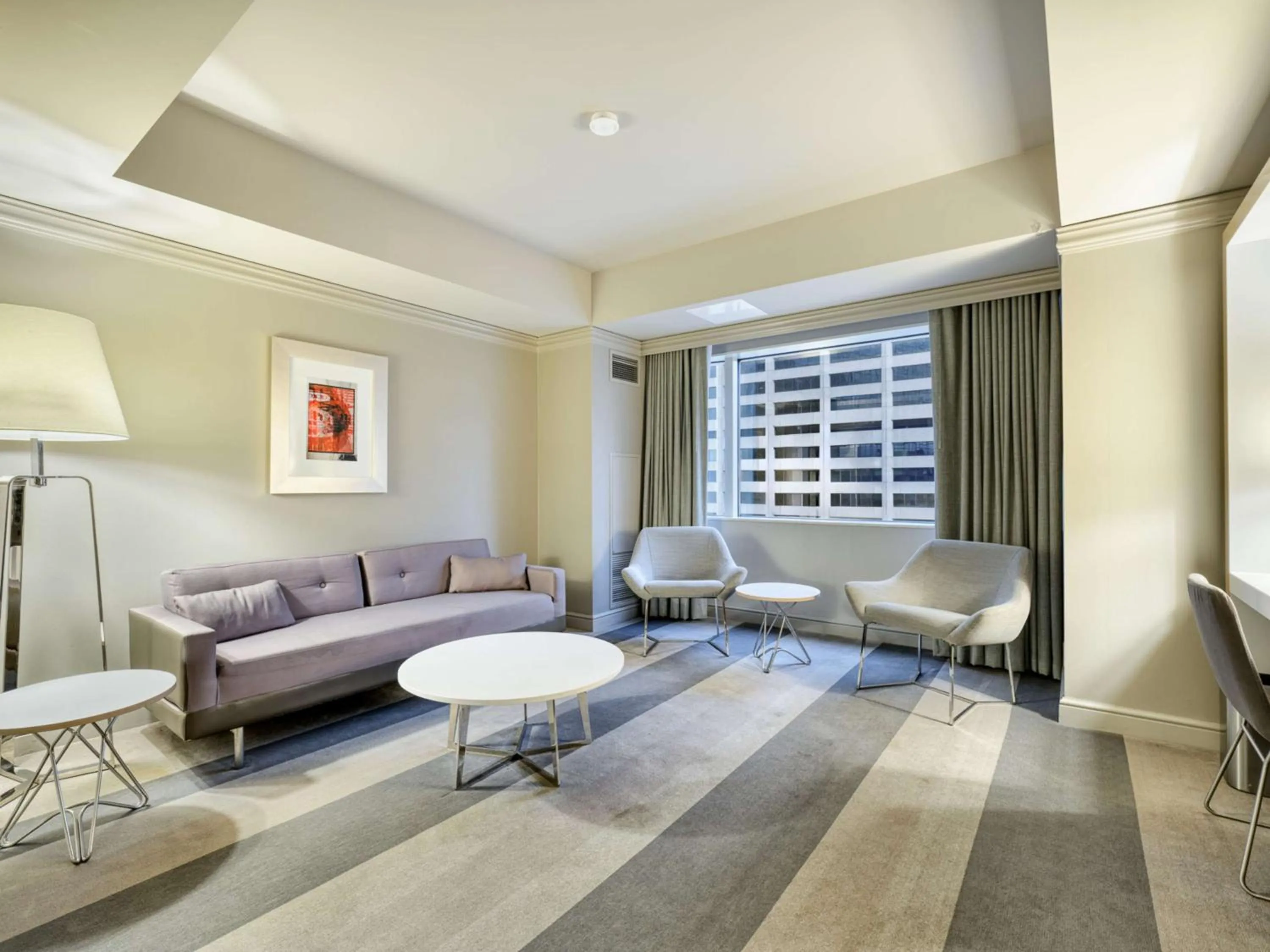 Photo of the whole room in The Royal Sonesta Minneapolis Downtown