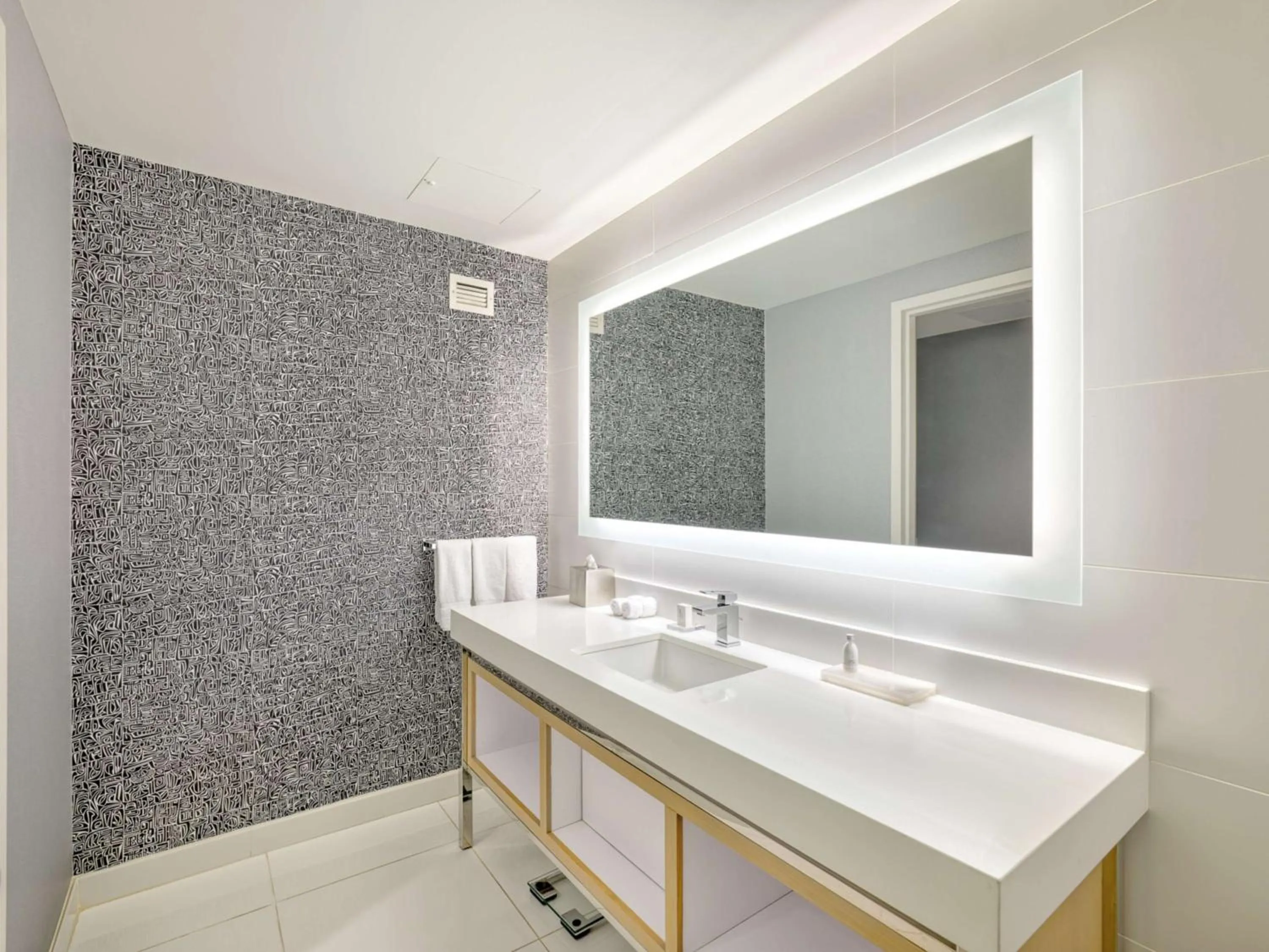 Bathroom in The Royal Sonesta Minneapolis Downtown