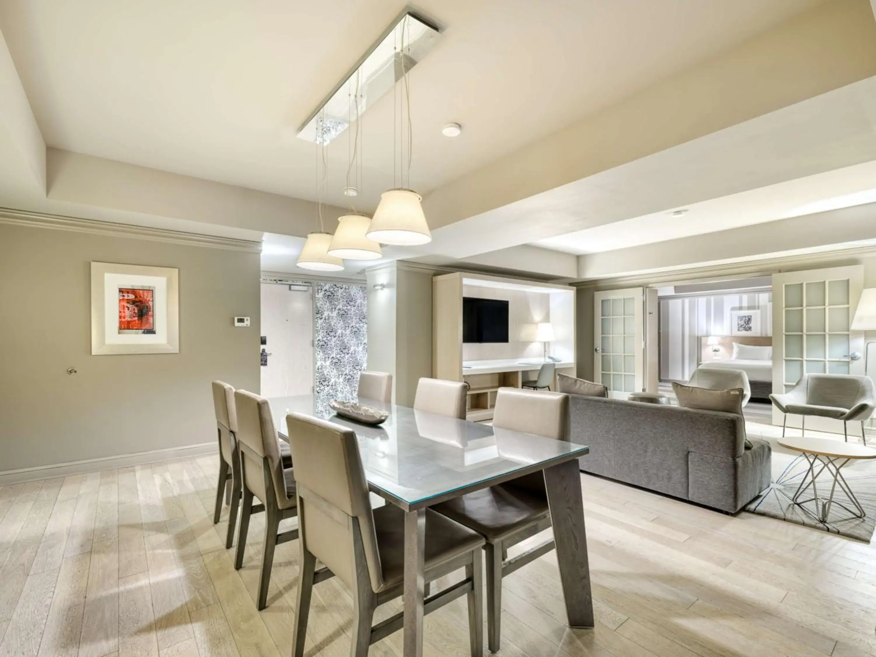 One-Bedroom Premium King Suite - Non-Smoking in The Royal Sonesta Minneapolis Downtown One-Bedroom Premium King Suite - Non-Smoking in The Royal Sonesta Minneapolis Downtown