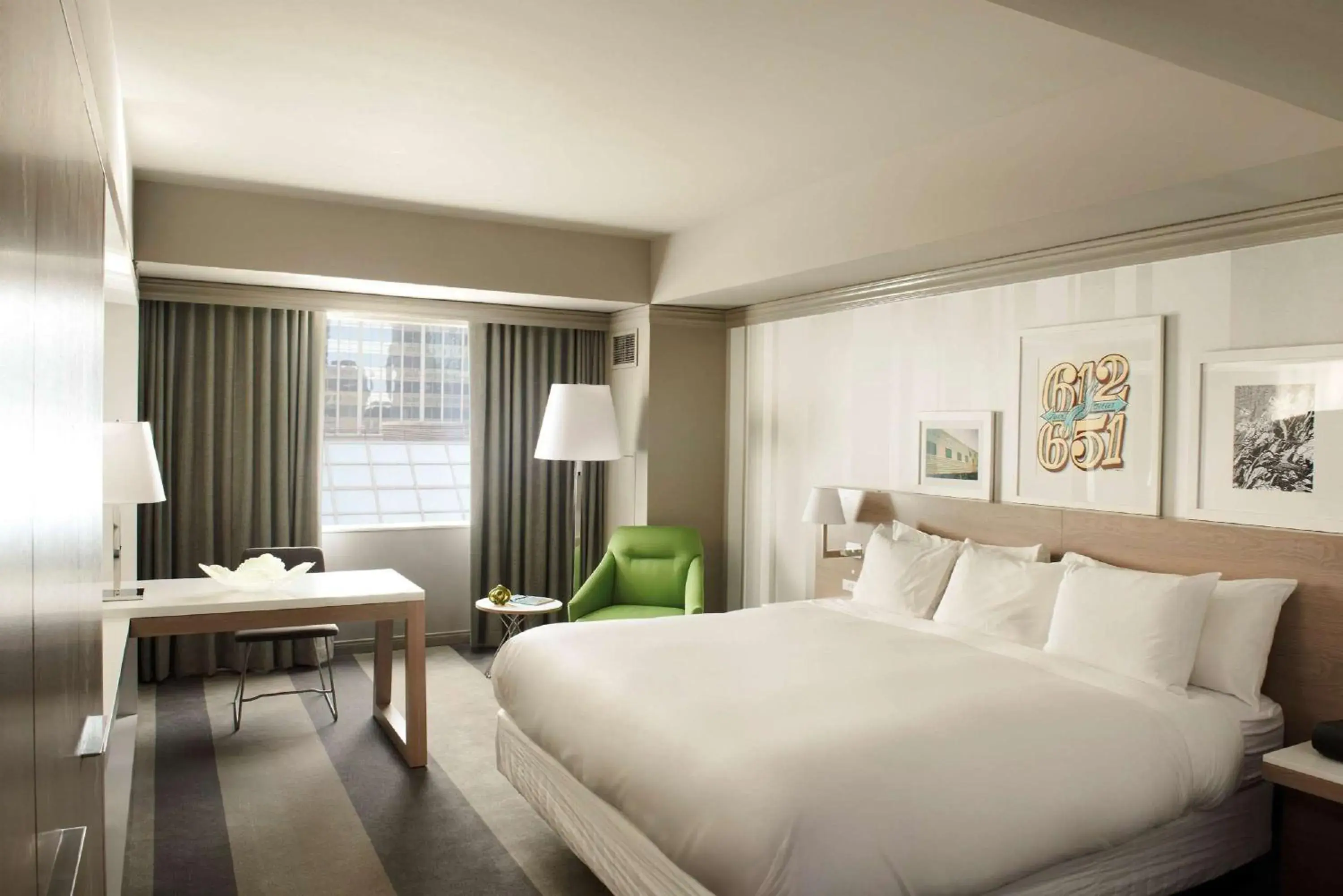 Mobility Accessible Deluxe King with Roll-In Shower in The Royal Sonesta Minneapolis Downtown Mobility Accessible Deluxe King with Roll-In Shower in The Royal Sonesta Minneapolis Downtown