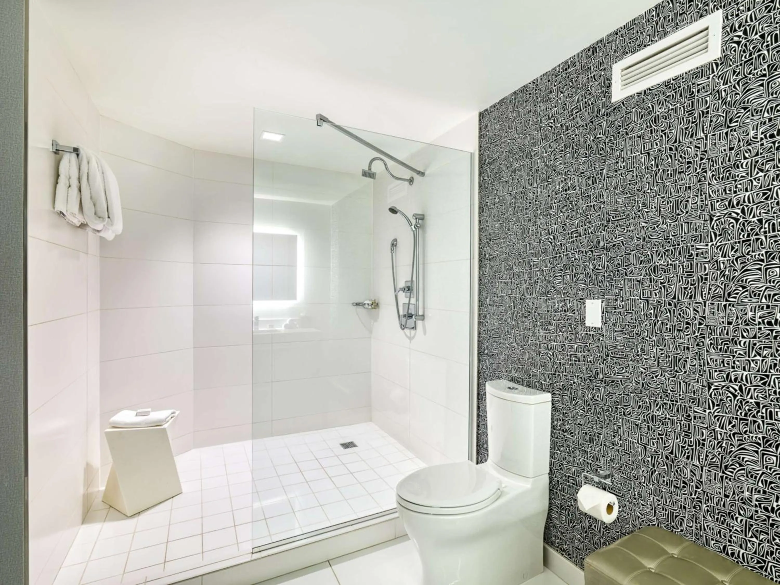 Bathroom in The Royal Sonesta Minneapolis Downtown