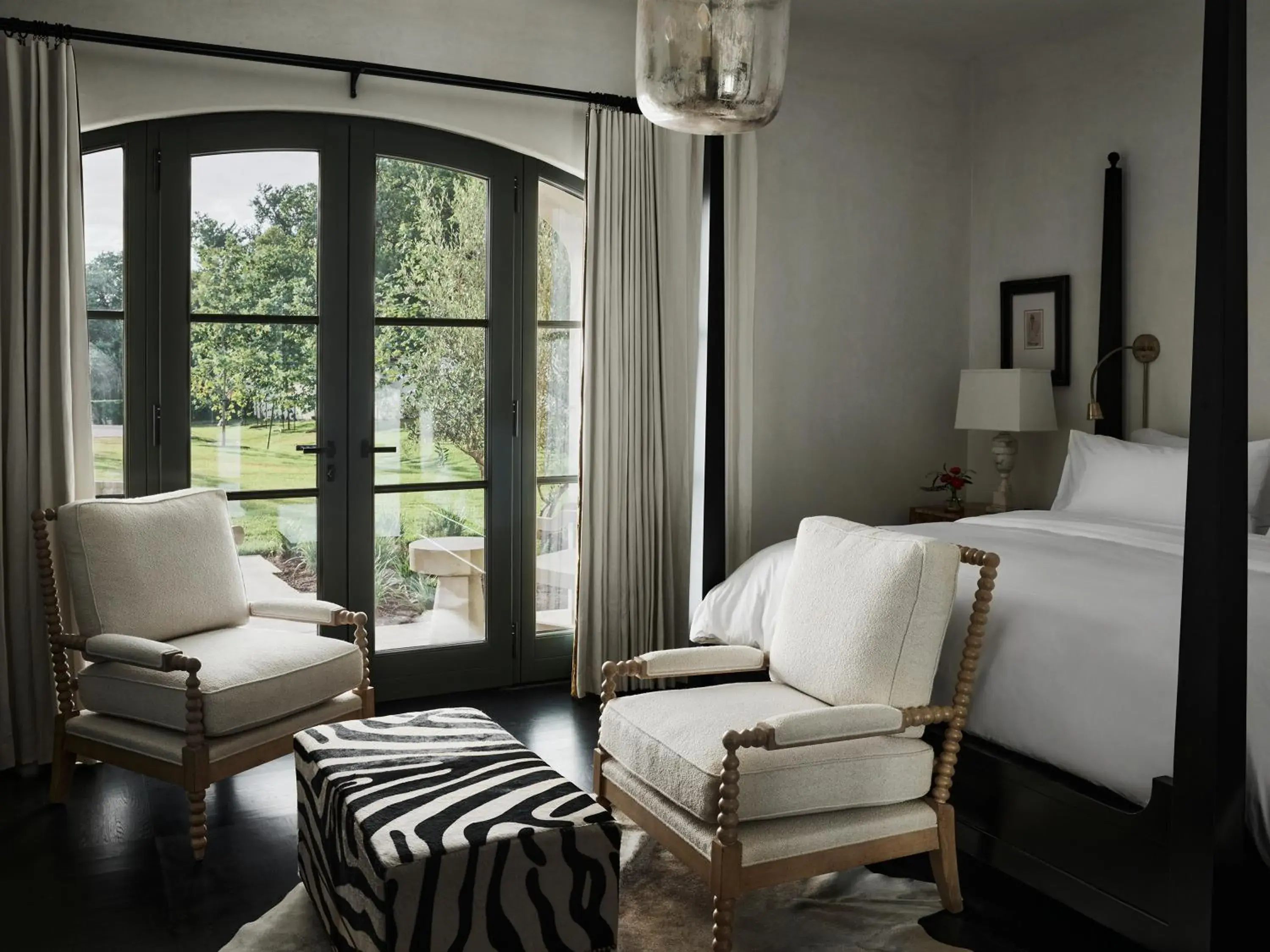 Bed in Commodore Perry Estate, Auberge Collection Bed in Commodore Perry Estate, Auberge Collection