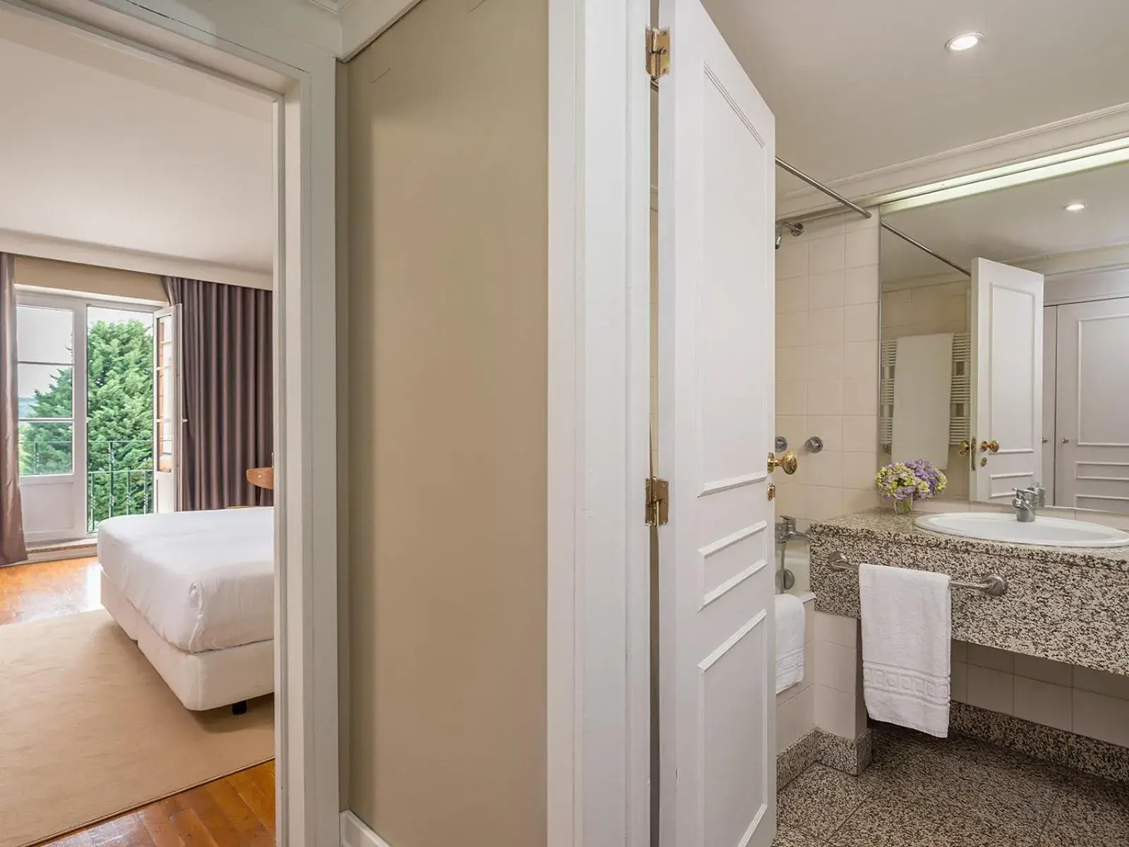 Bed in Forrester Essence Douro Hotel - by Unlock Hotels Bed in Forrester Essence Douro Hotel - by Unlock Hotels