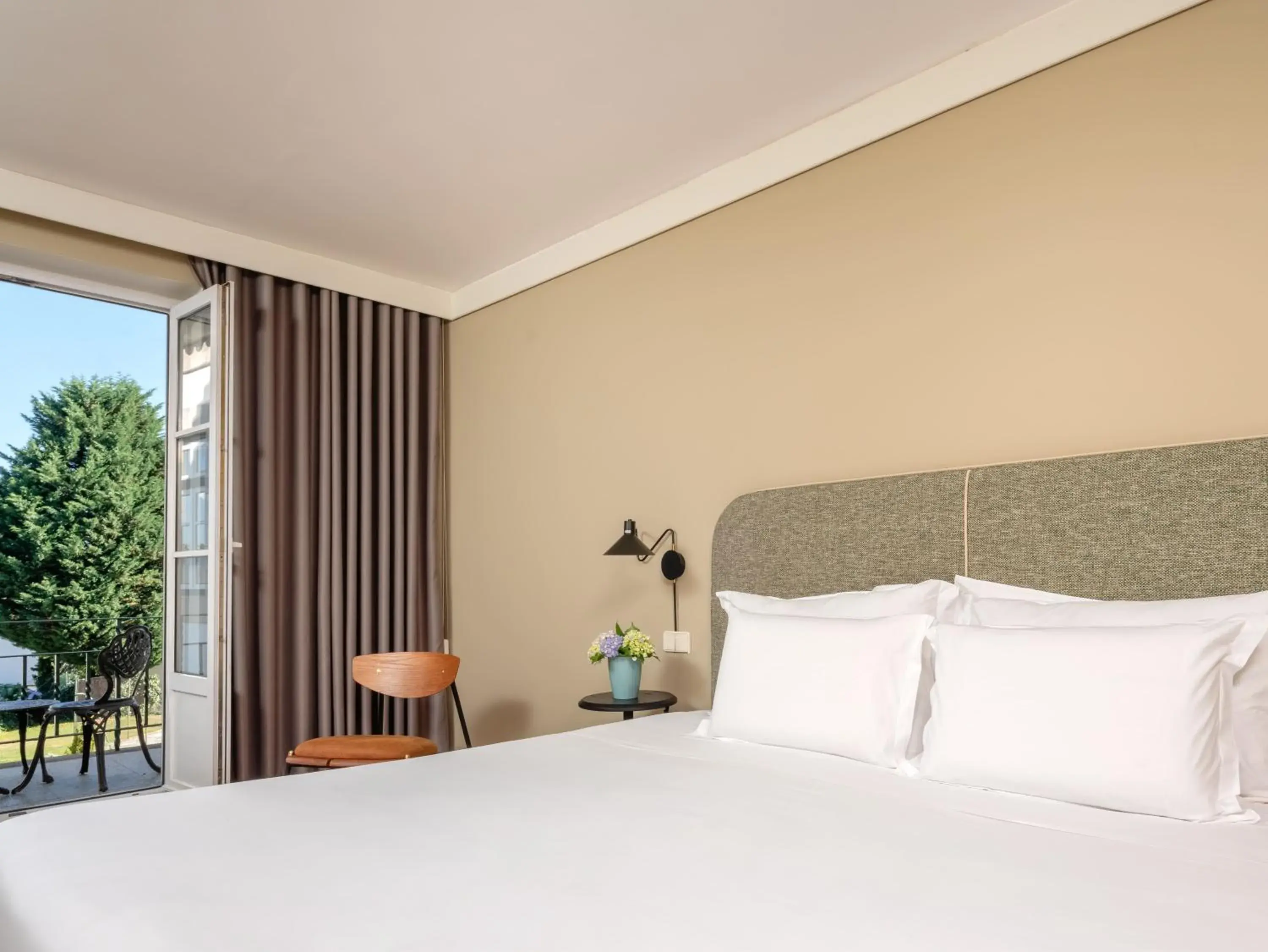 Deluxe Double or Twin Room with Balcony - single occupancy in Forrester Essence Douro Hotel - by Unlock Hotels Deluxe Double or Twin Room with Balcony - single occupancy in Forrester Essence Douro Hotel - by Unlock Hotels