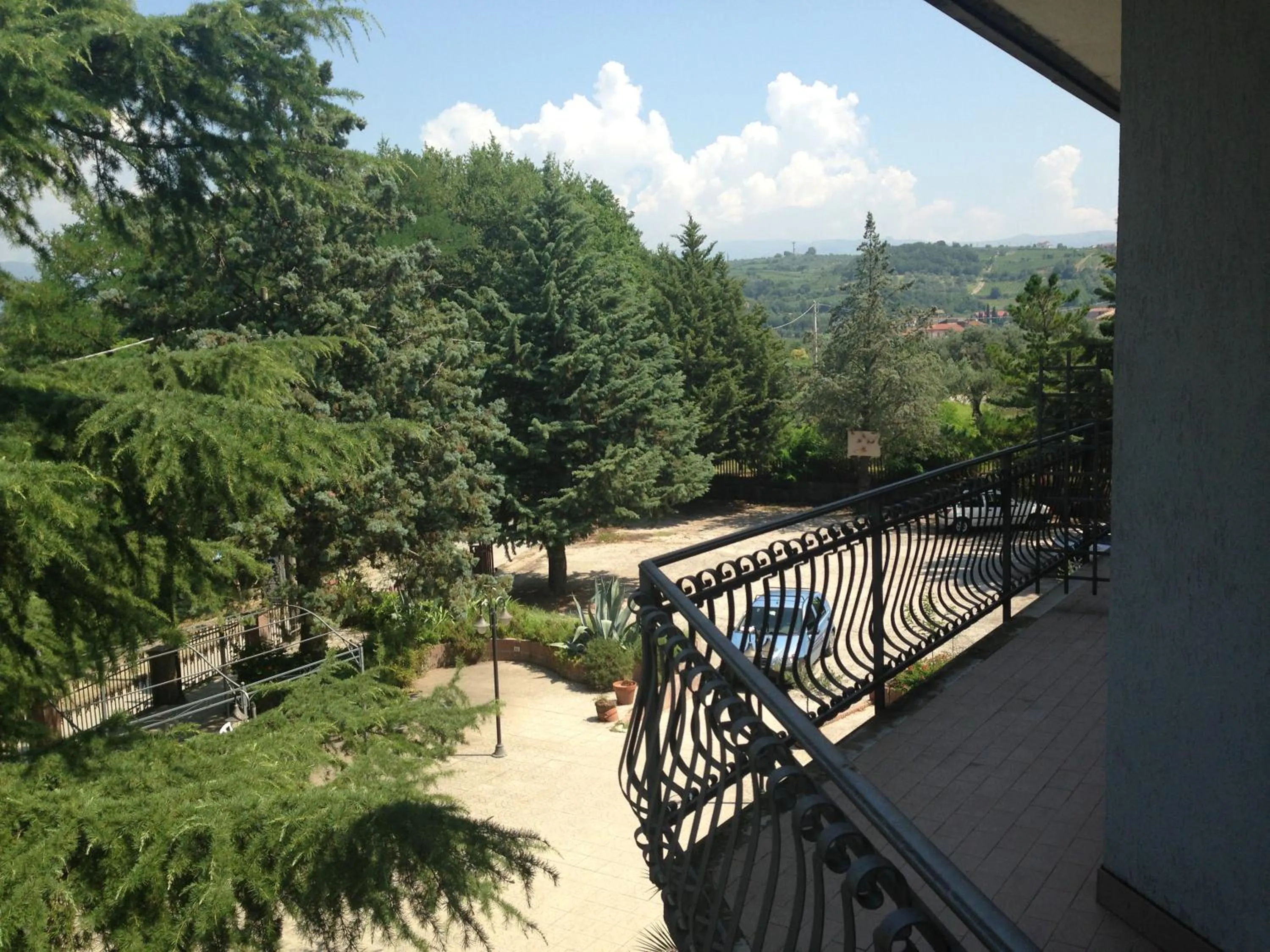Garden view in Hotel Del Lago