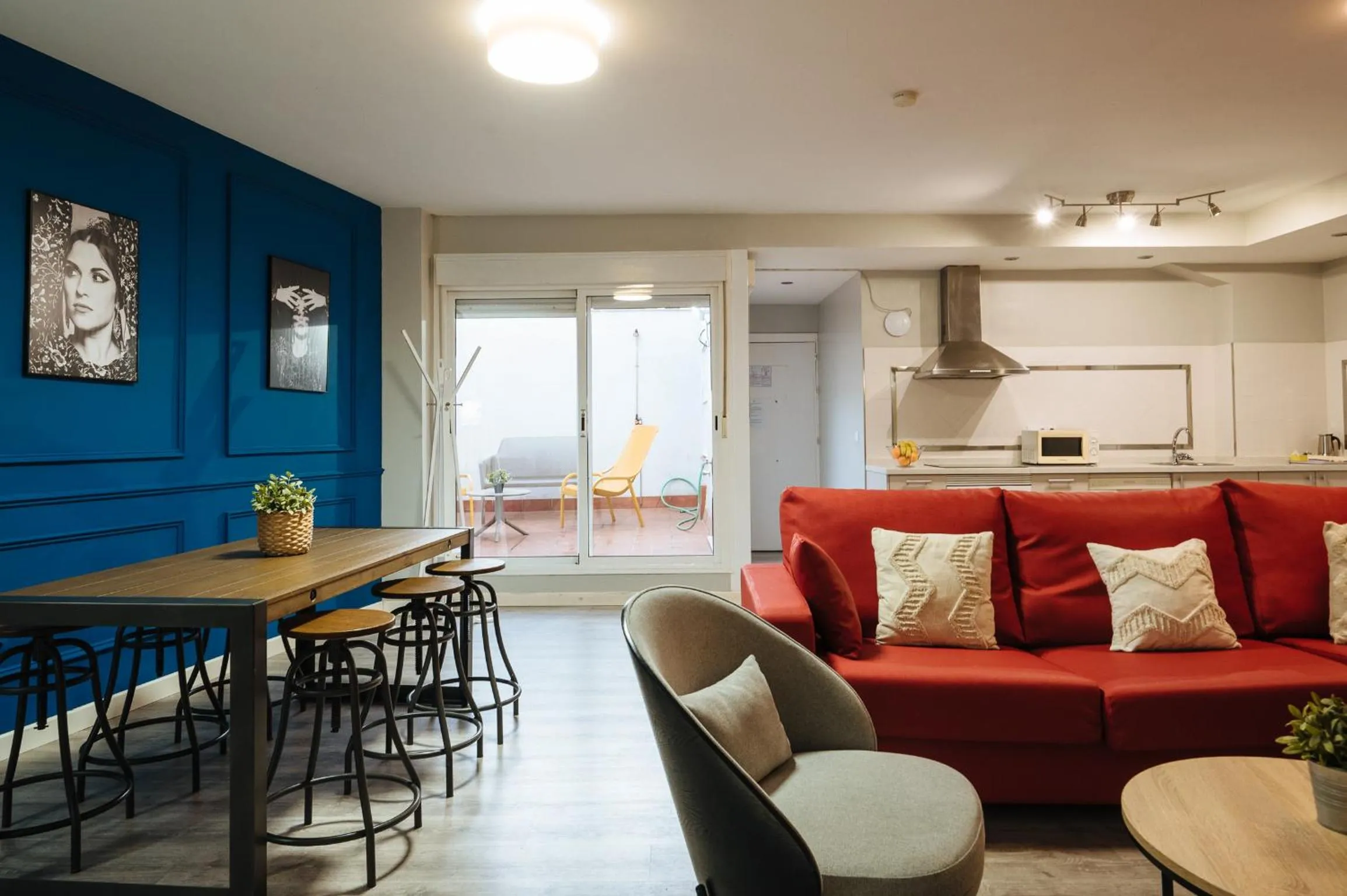 Kitchen or kitchenette in The Zentral Suites & Apartments