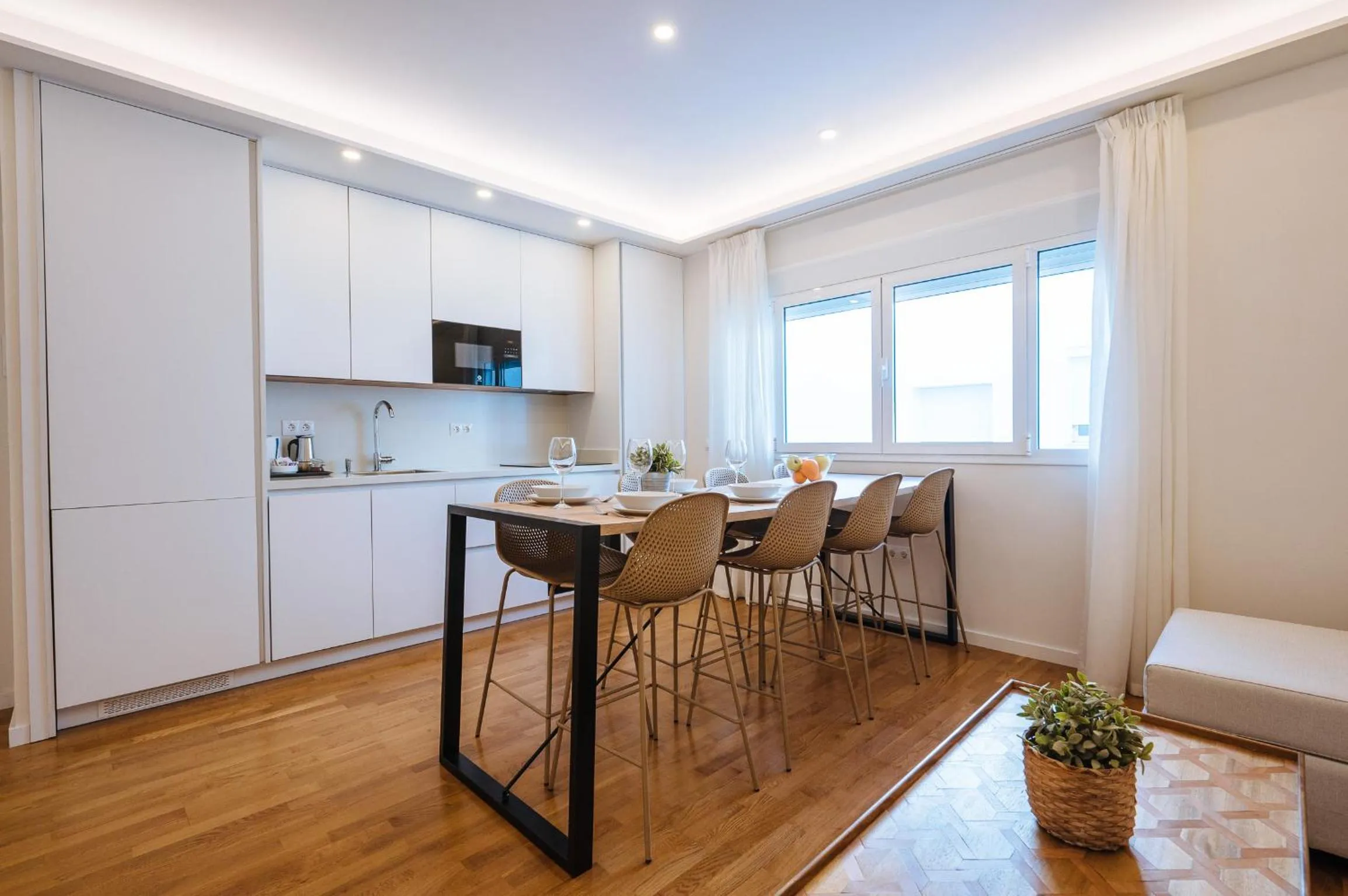 Kitchen or kitchenette in The Zentral Suites & Apartments