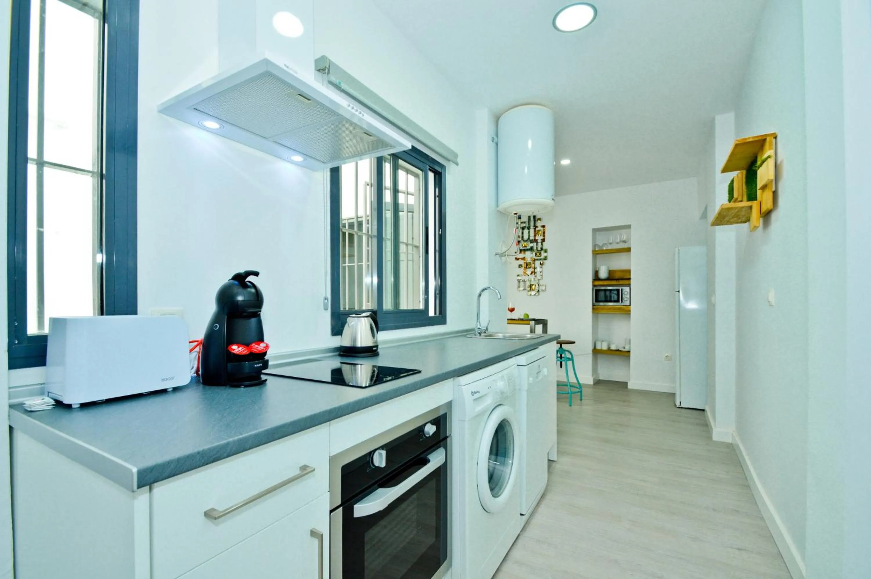 Kitchen or kitchenette in The Zentral Suites & Apartments