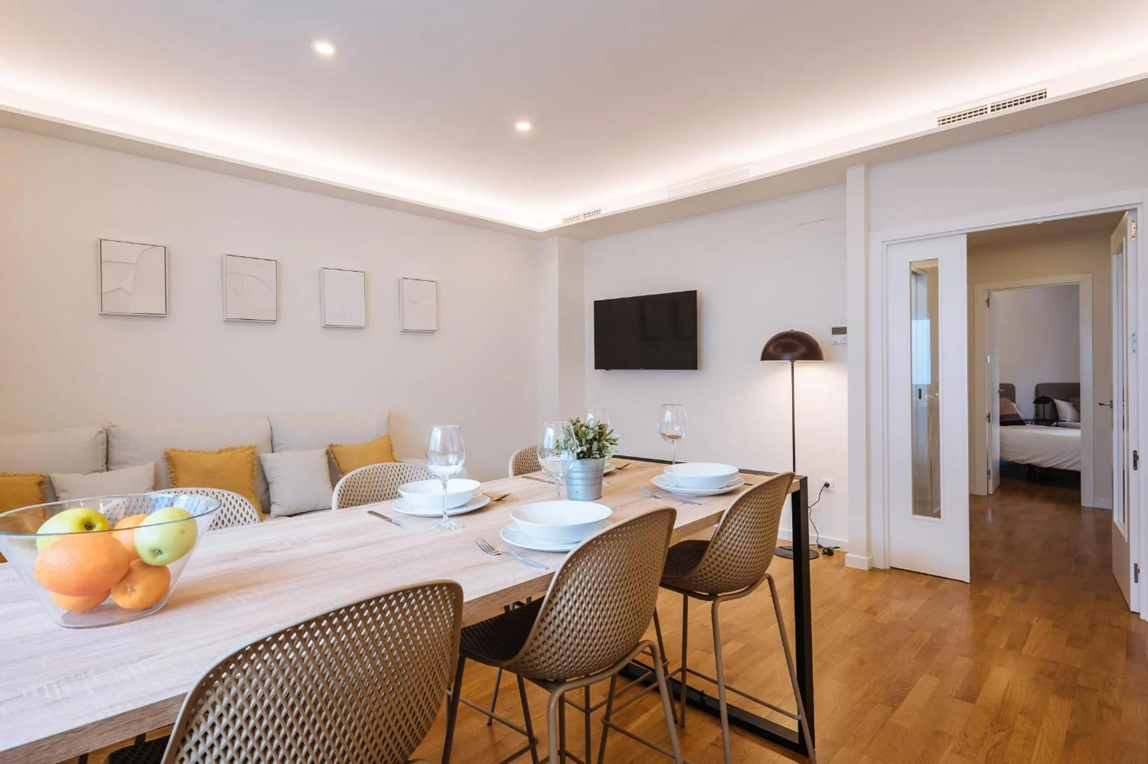 Communal lounge/ TV room in The Zentral Suites & Apartments