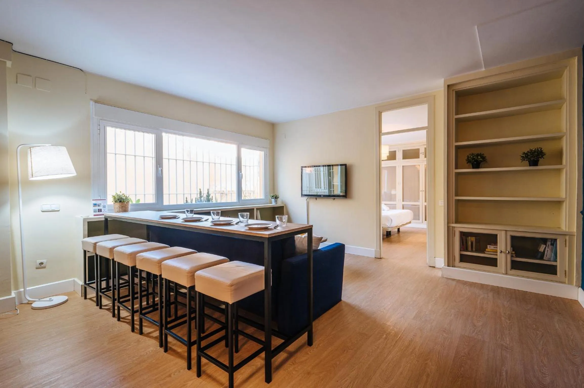 TV and multimedia in The Zentral Suites & Apartments