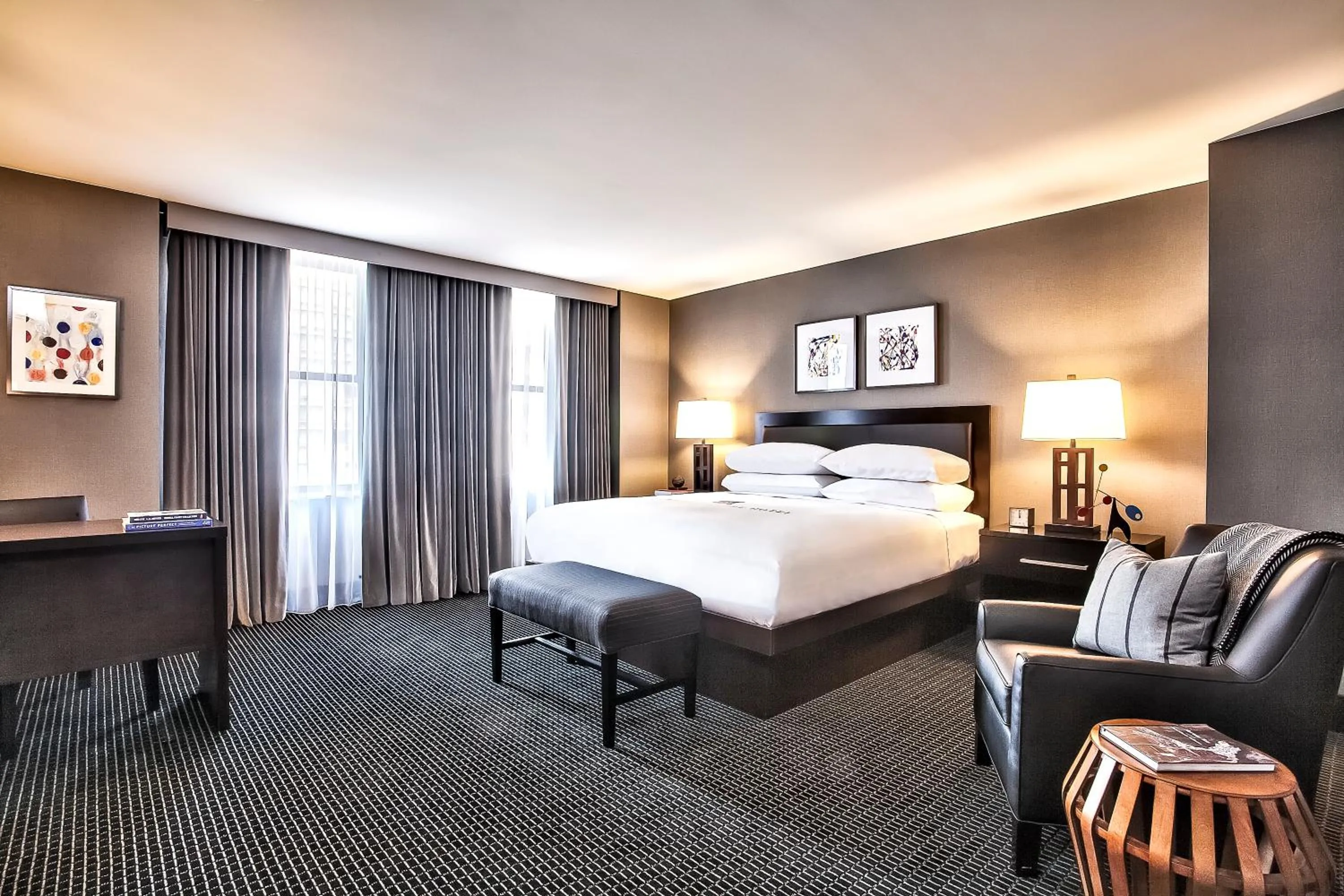 Bedroom, Bed in Lord Baltimore Hotel