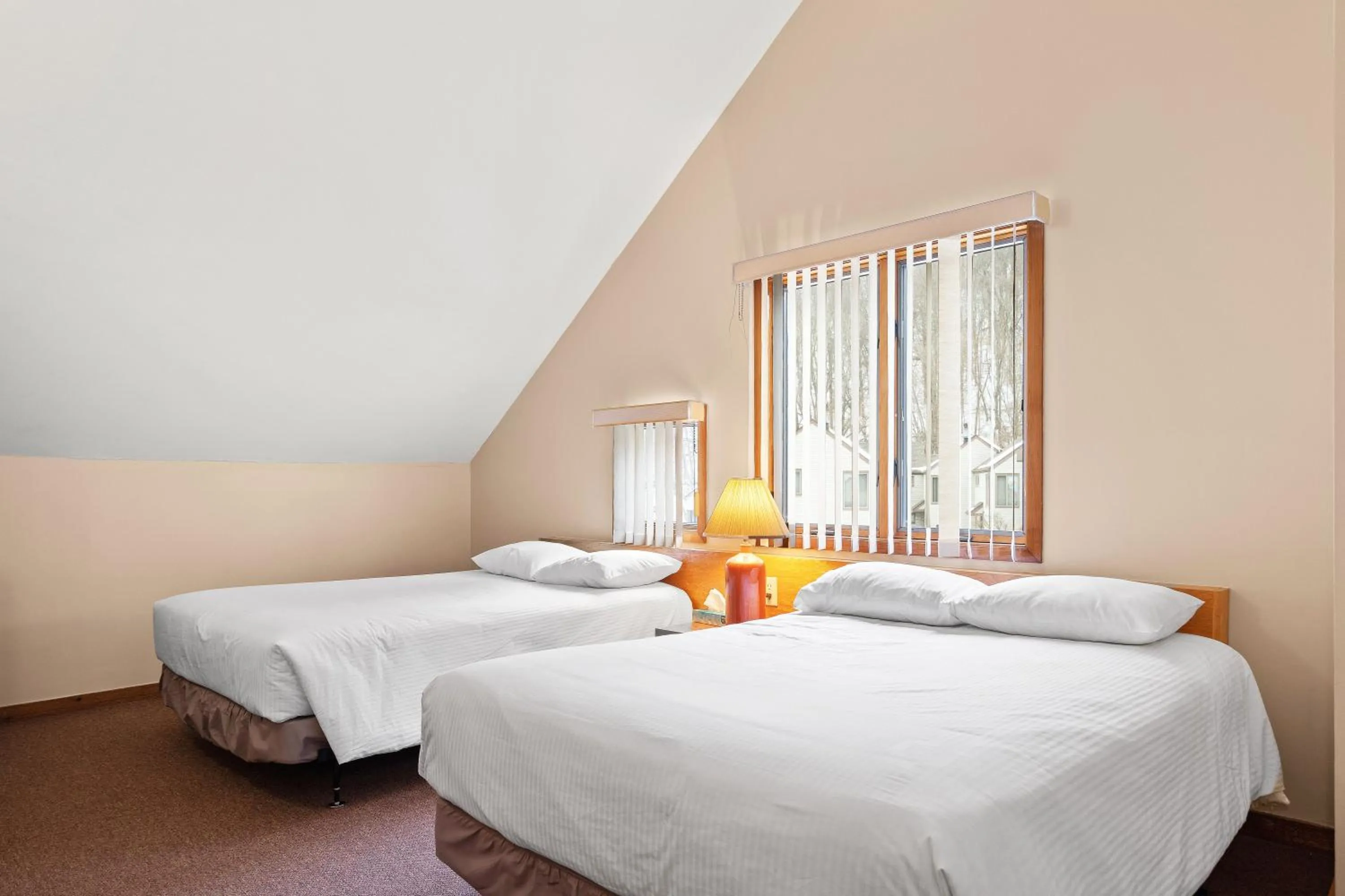 Other, Bed in Club Wyndham Shawnee Village