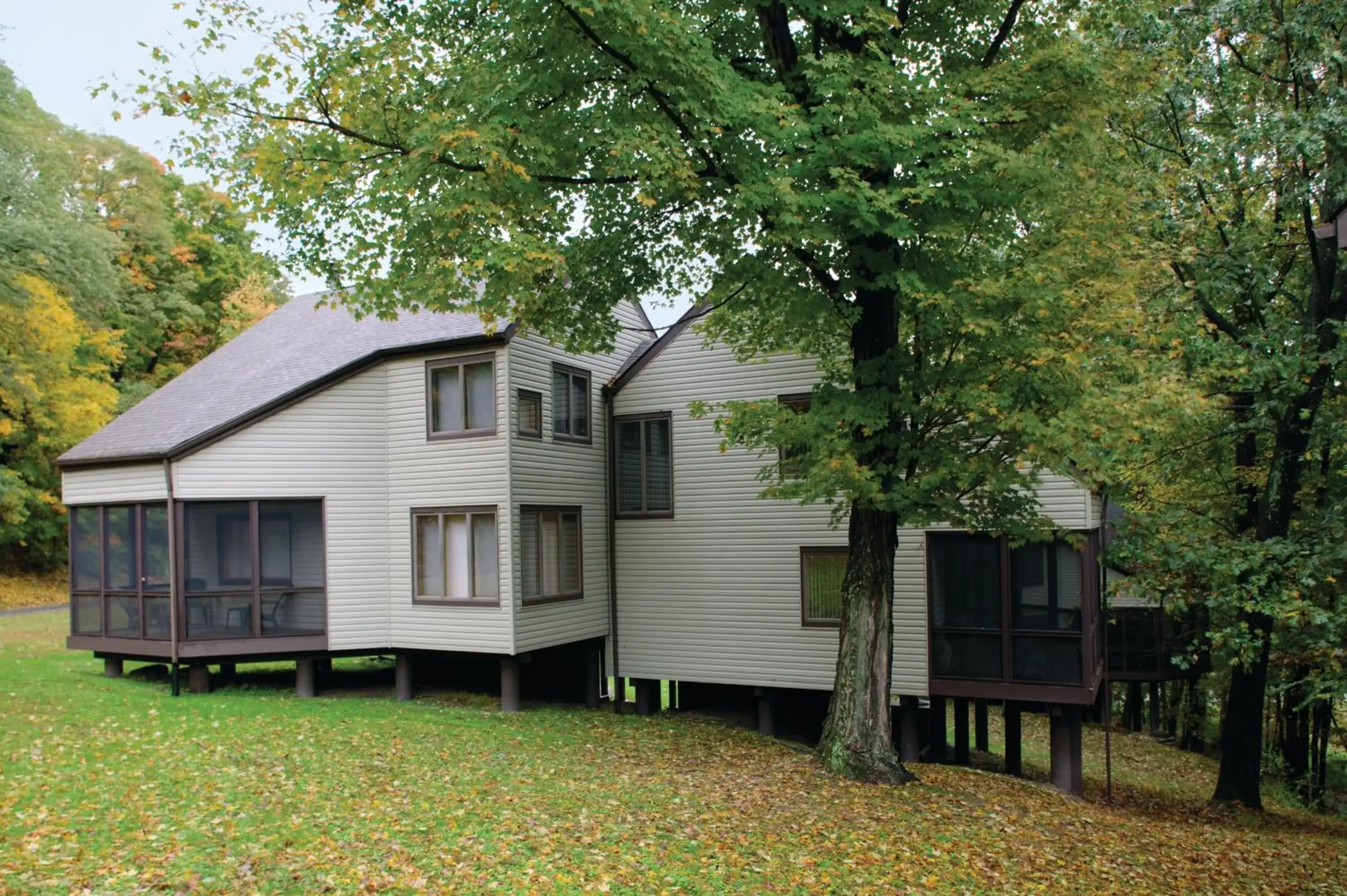 Property building in Club Wyndham Shawnee Village Property building in Club Wyndham Shawnee Village