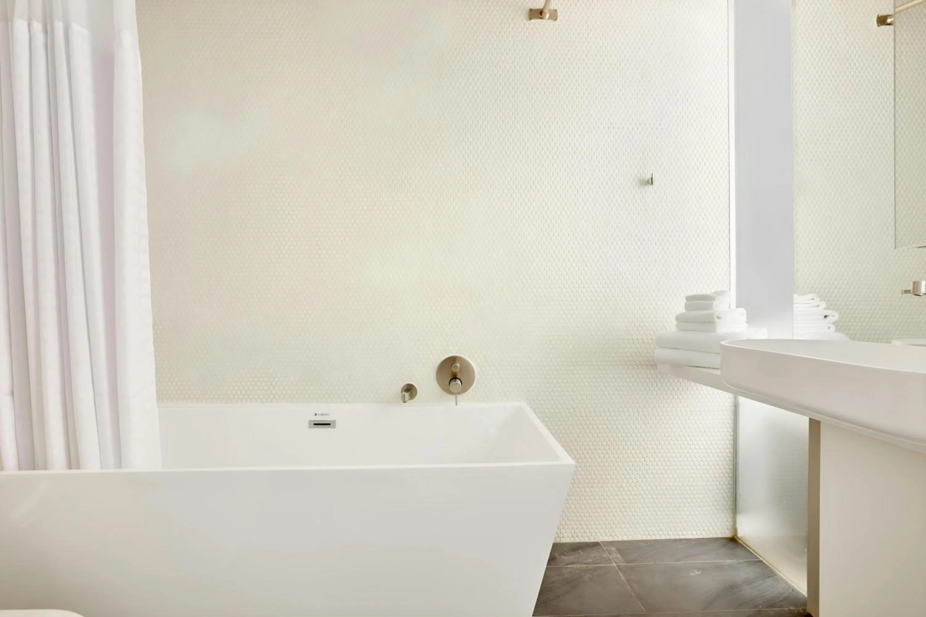 Bathroom in The Slate Hotel Downtown, Sonder by Marriott Bonvoy