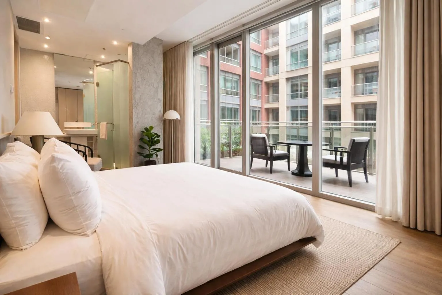 Bed in Nester Finn Entertainment District