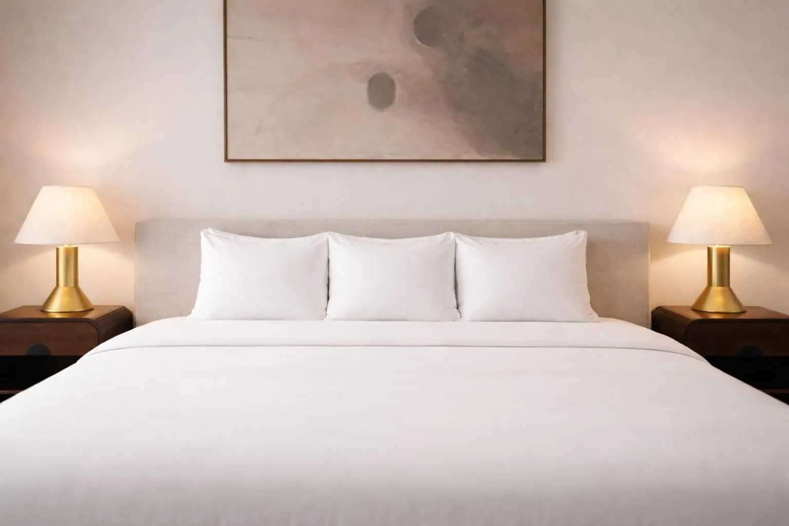Bed in Nester Finn Entertainment District
