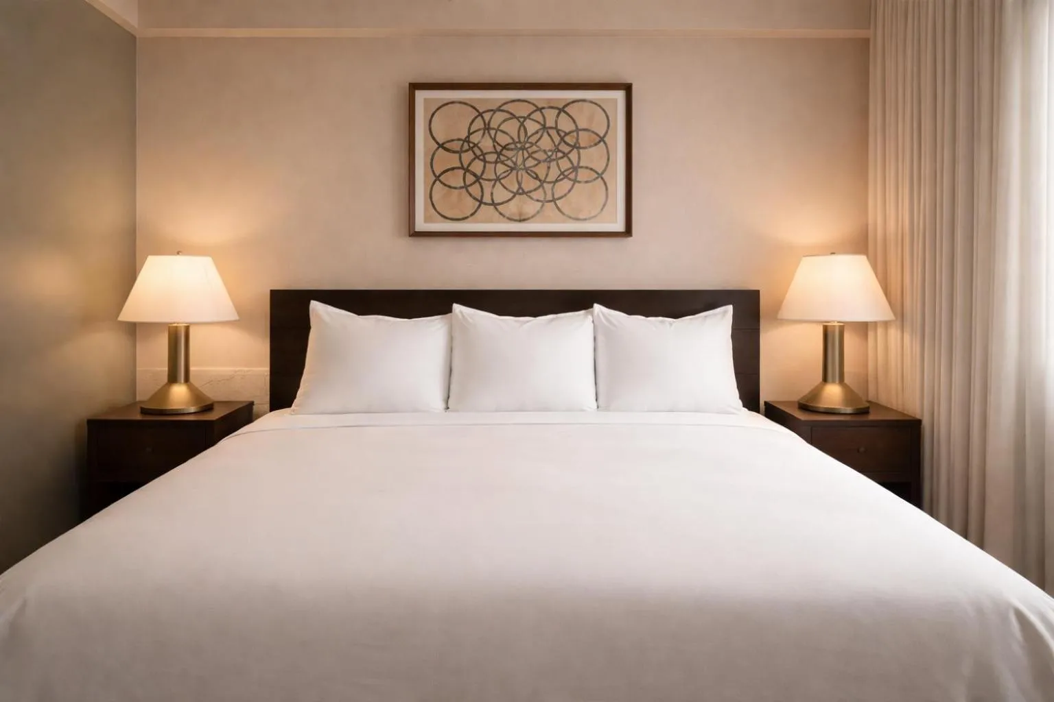 Bed in Nester Finn Entertainment District