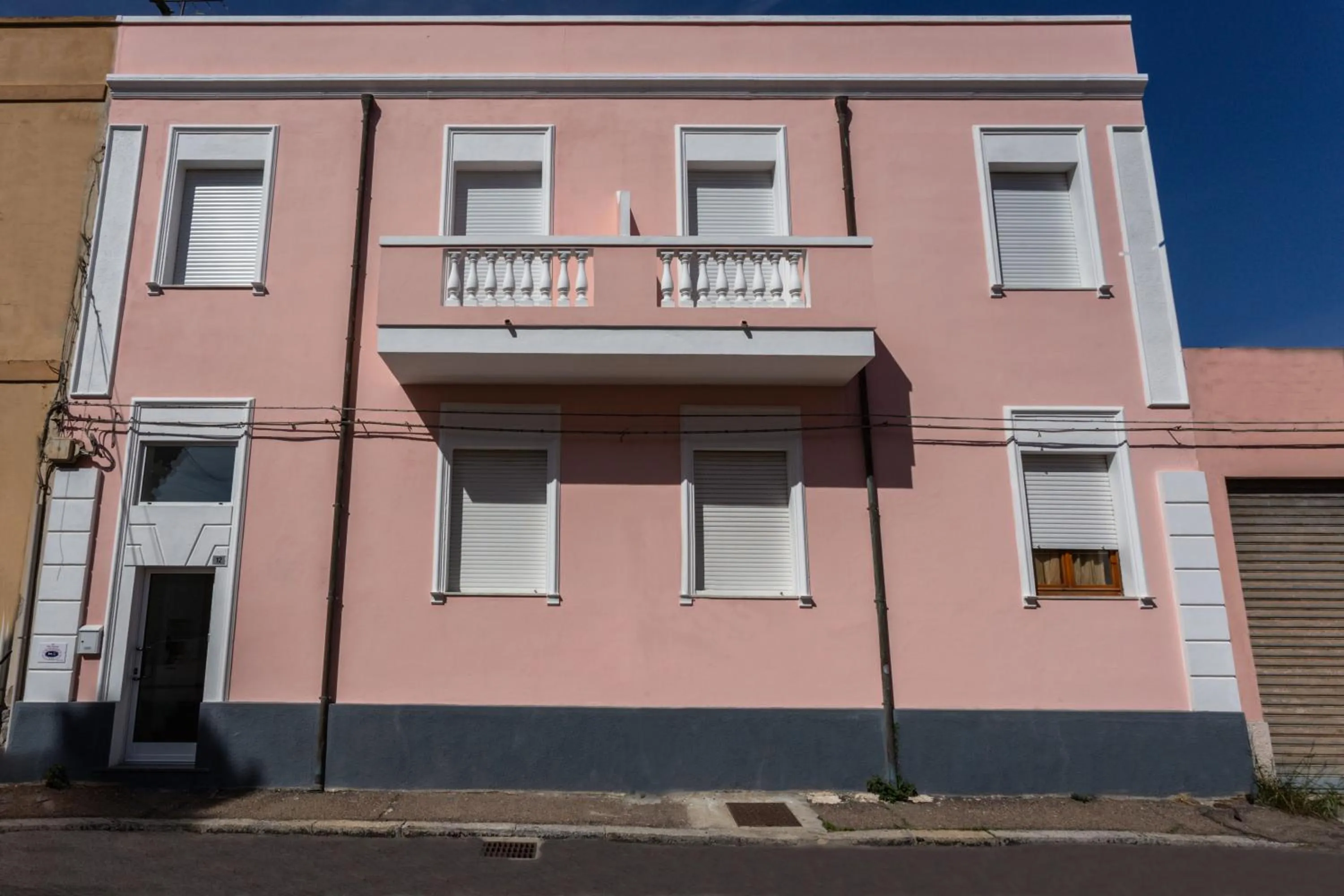 Property building in Nùe Rooms