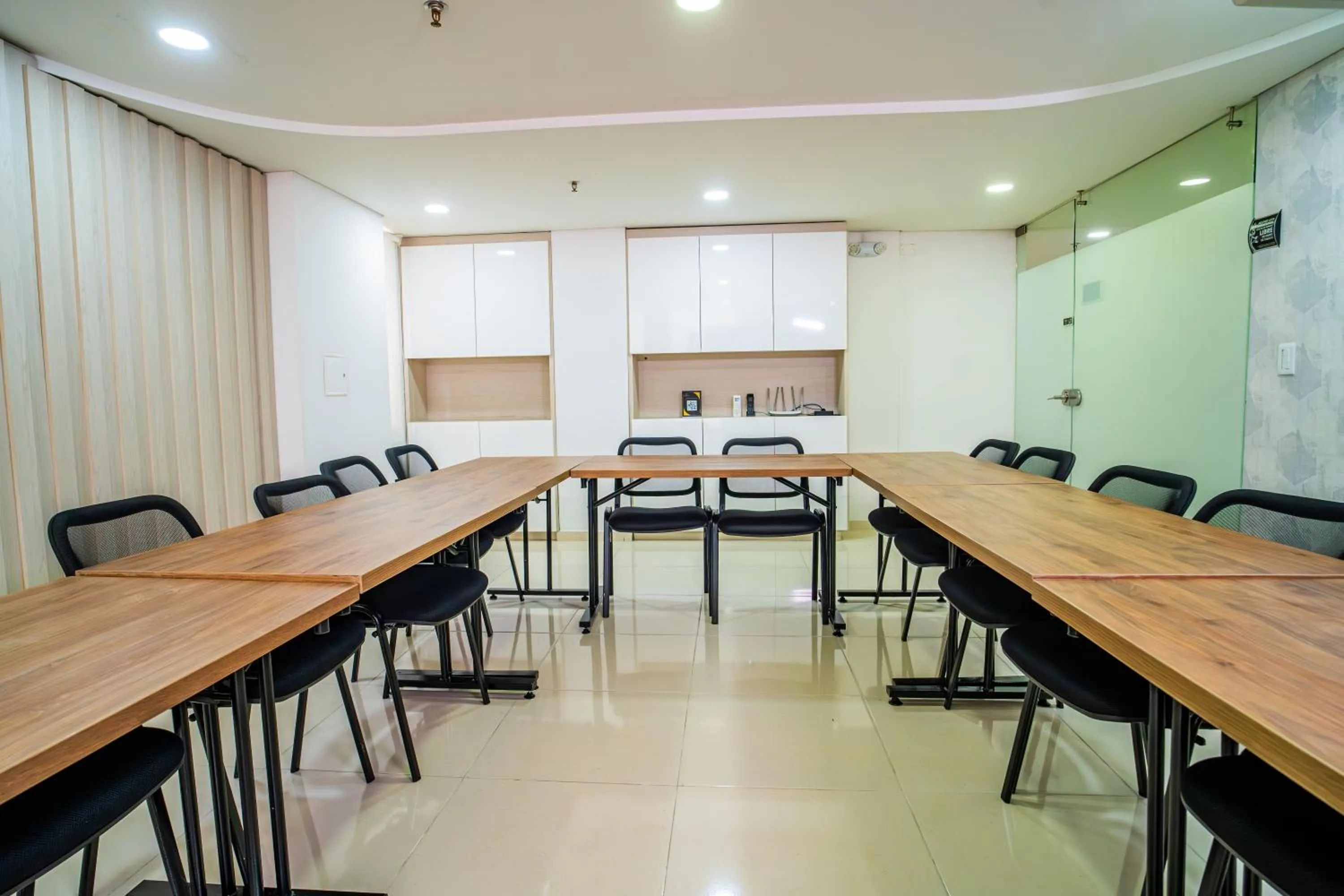 Meeting/conference room in Ambar Hotel Boutique Cali