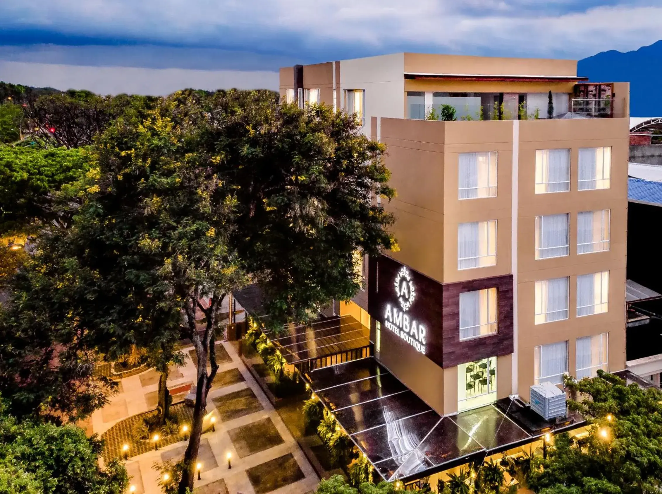 Property building in Ambar Hotel Boutique Cali Property building in Ambar Hotel Boutique Cali