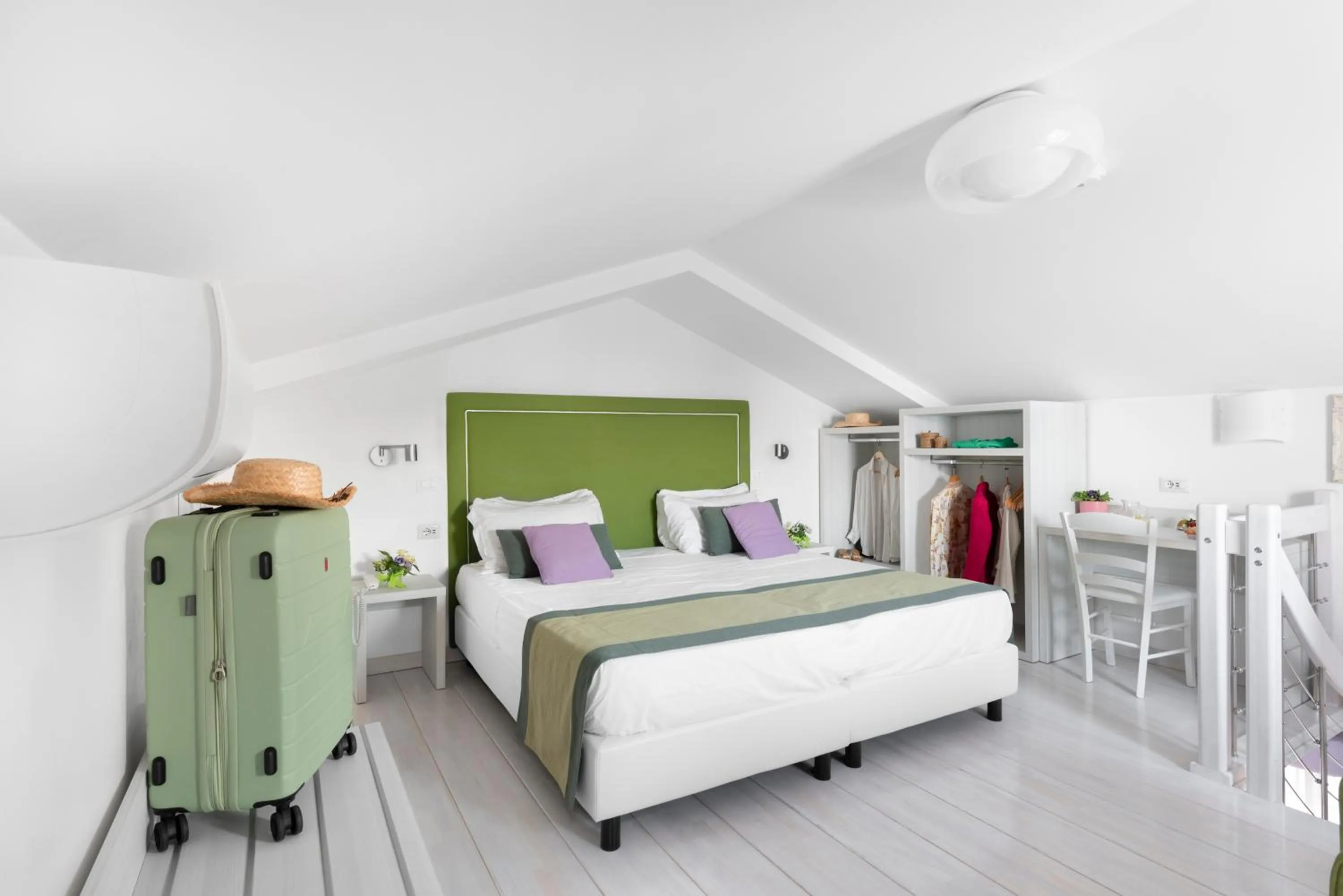 Bedroom, Bed in Al Centro Suites