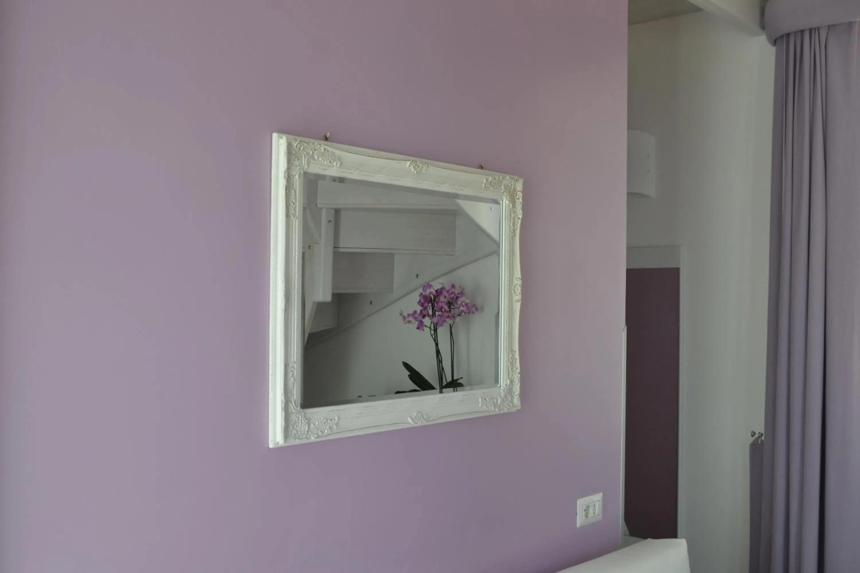 Decorative detail in Al Centro Suites