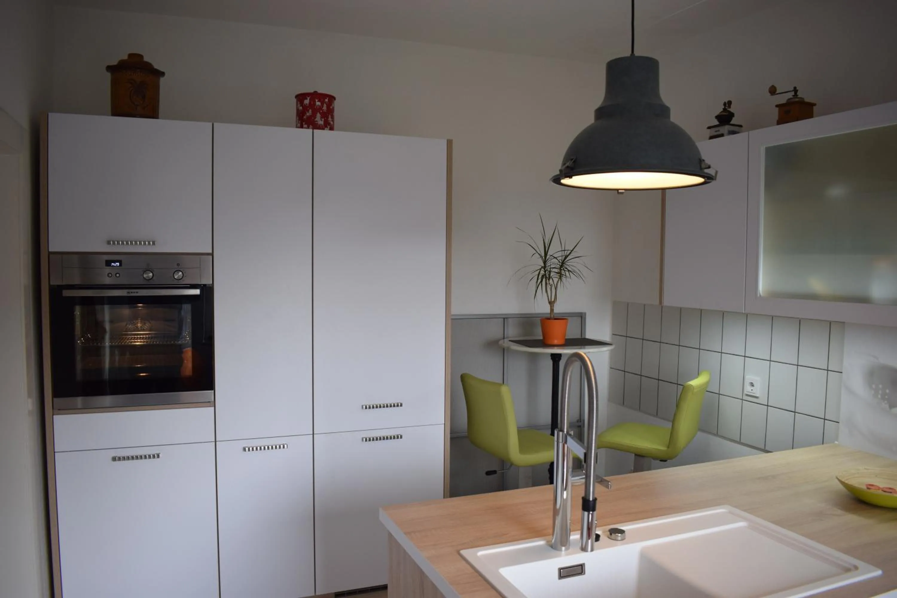 Kitchen or kitchenette in Messewohnung Augusta