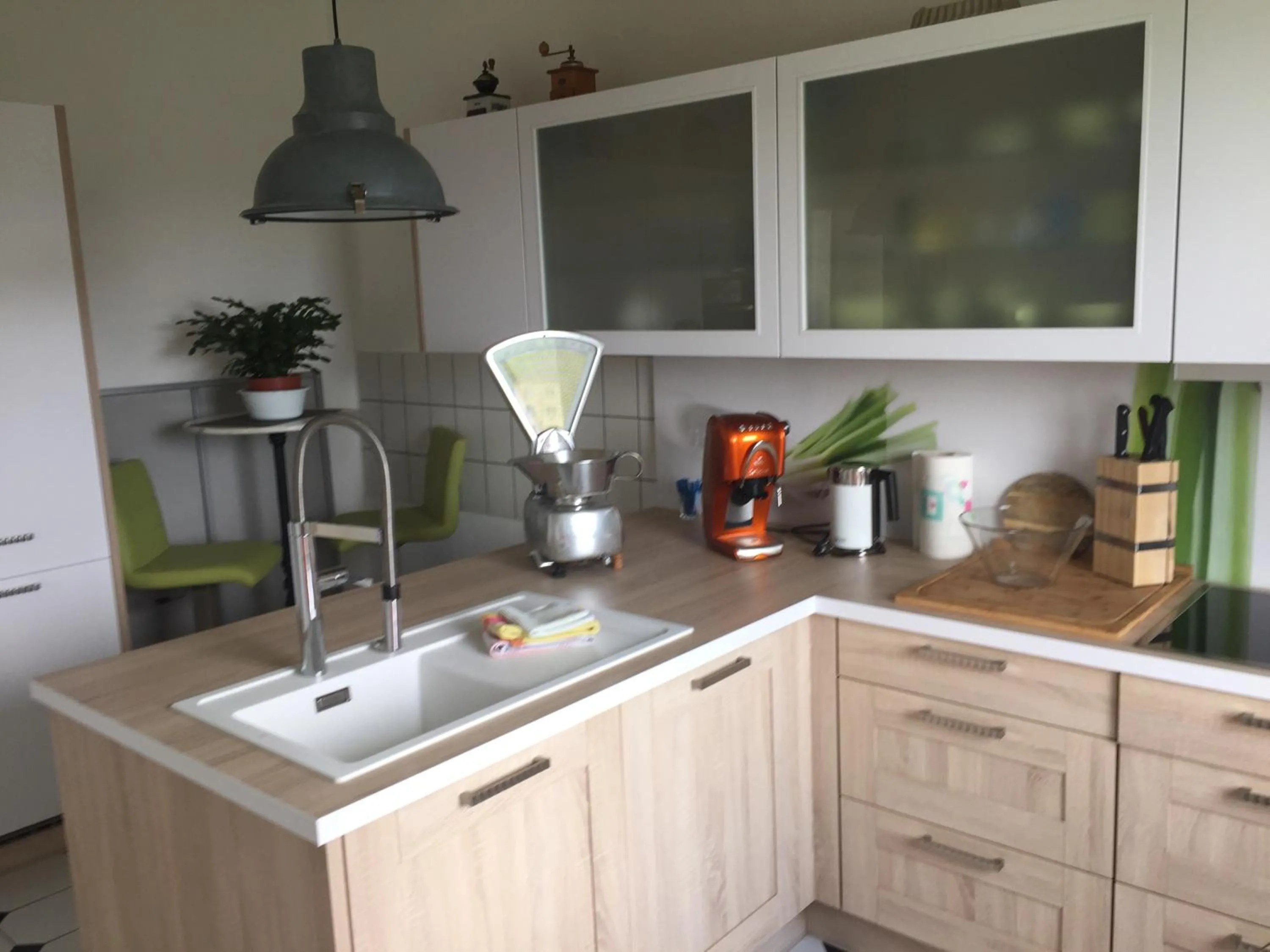 Kitchen or kitchenette in Messewohnung Augusta