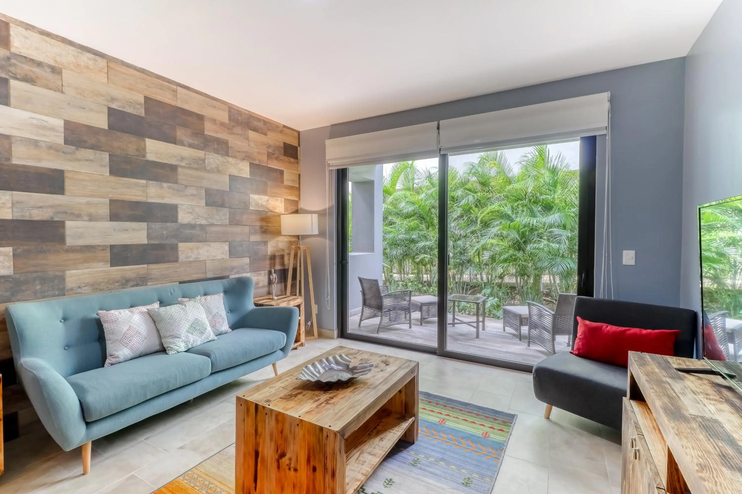 Chandelier B102 @ Lagunas