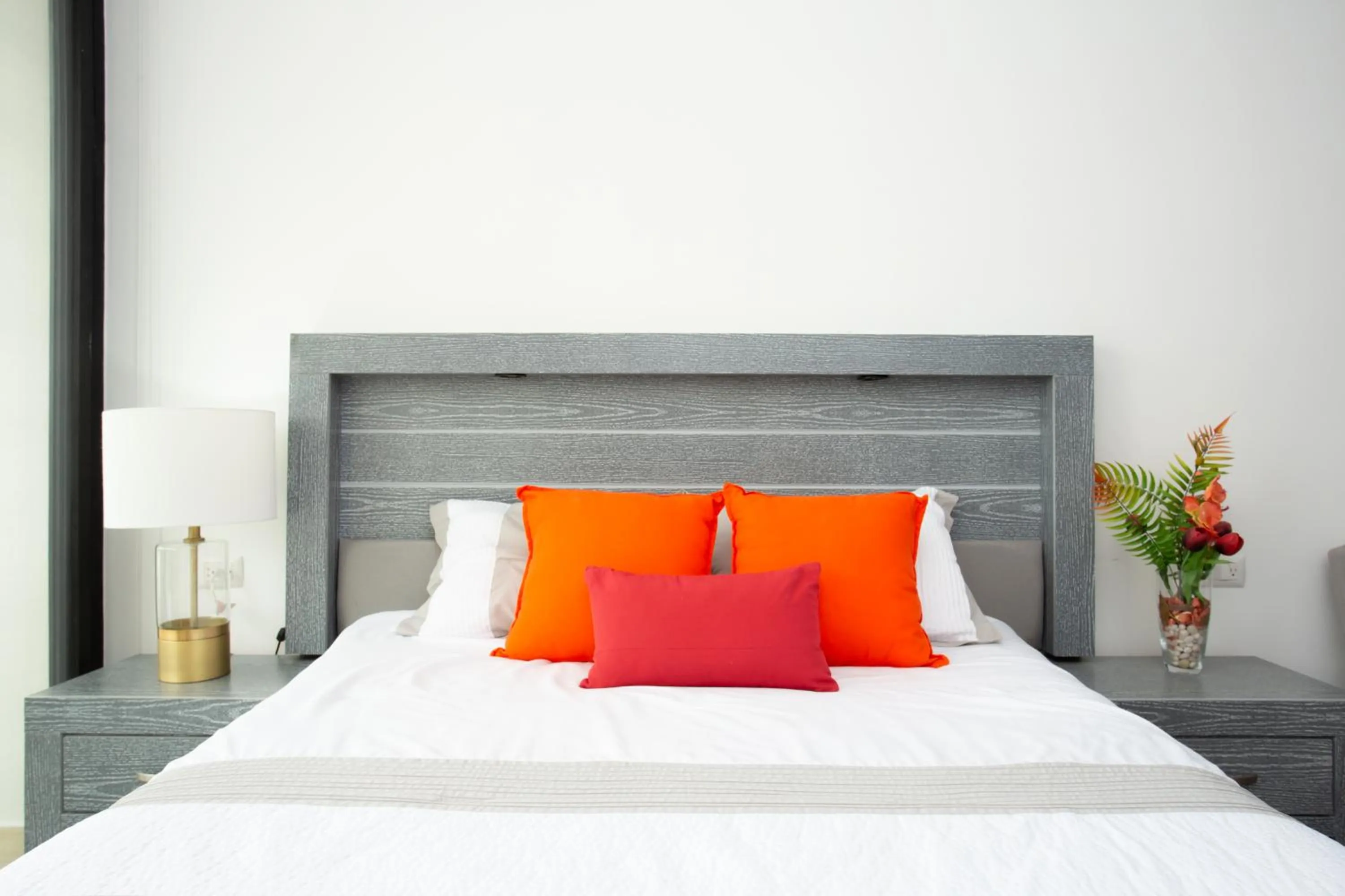 Decorative detail, Bed in Edificio Vanessa 24 studios