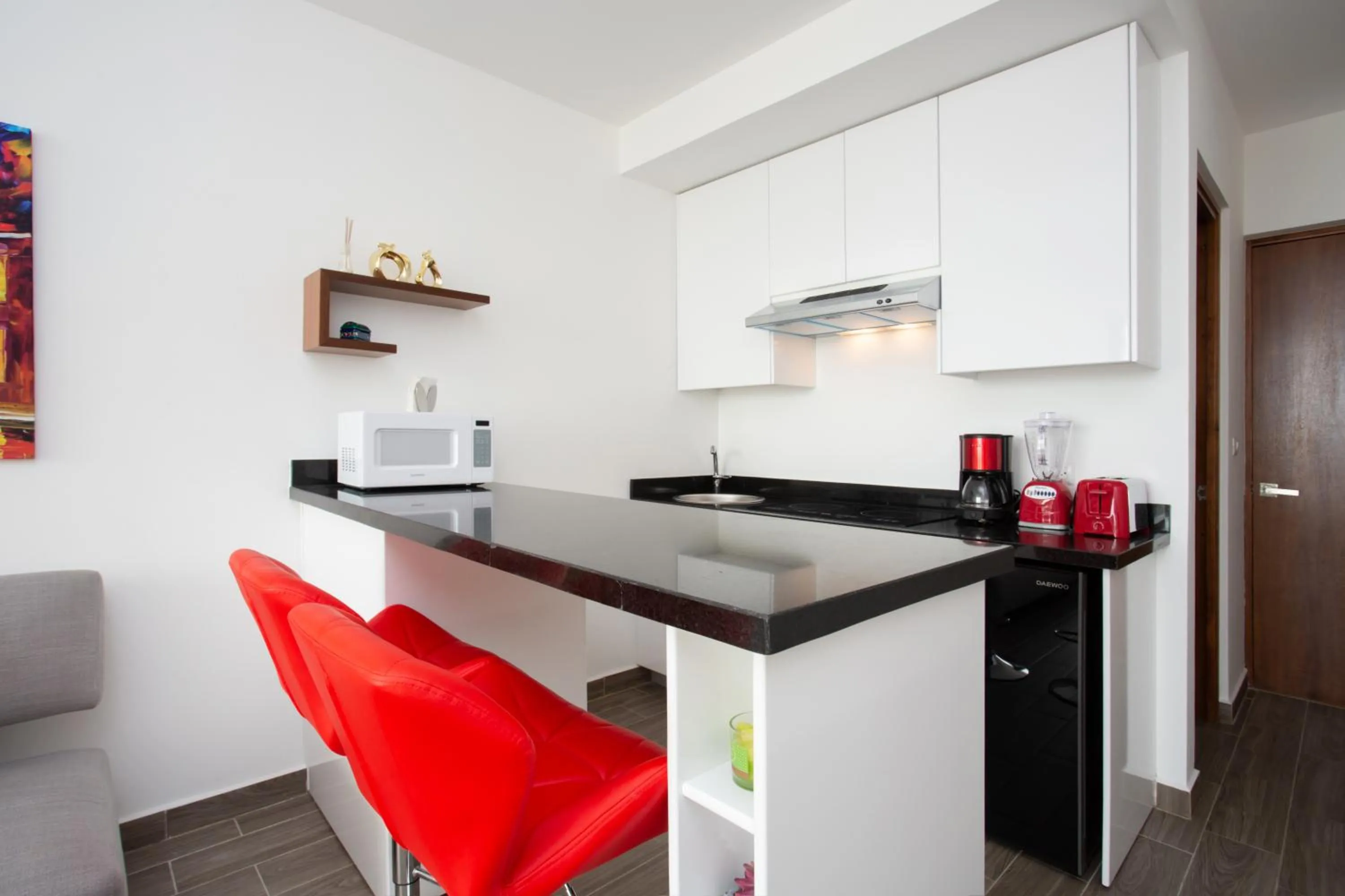 Coffee/tea facilities in Edificio Vanessa 24 studios