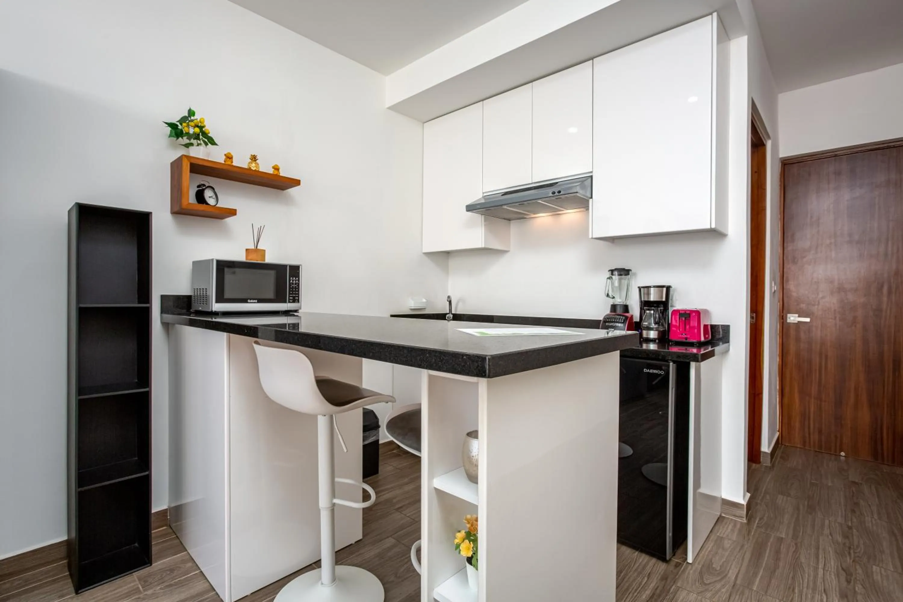 Coffee/tea facilities in Edificio Vanessa 24 studios