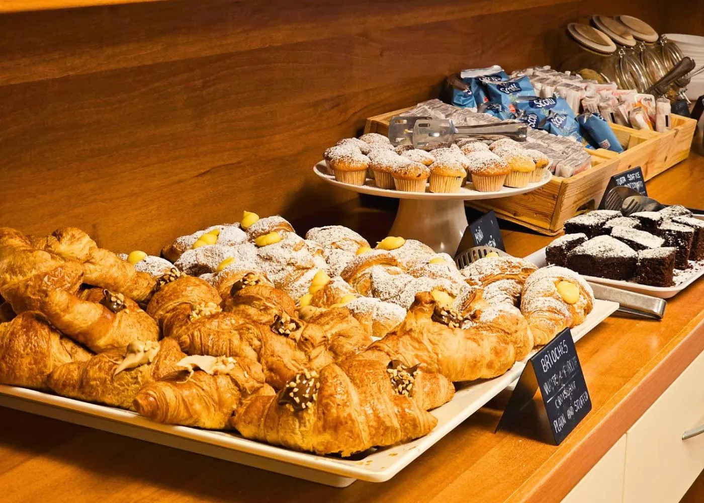 Buffet breakfast in Hotel Selene - Vista Mare